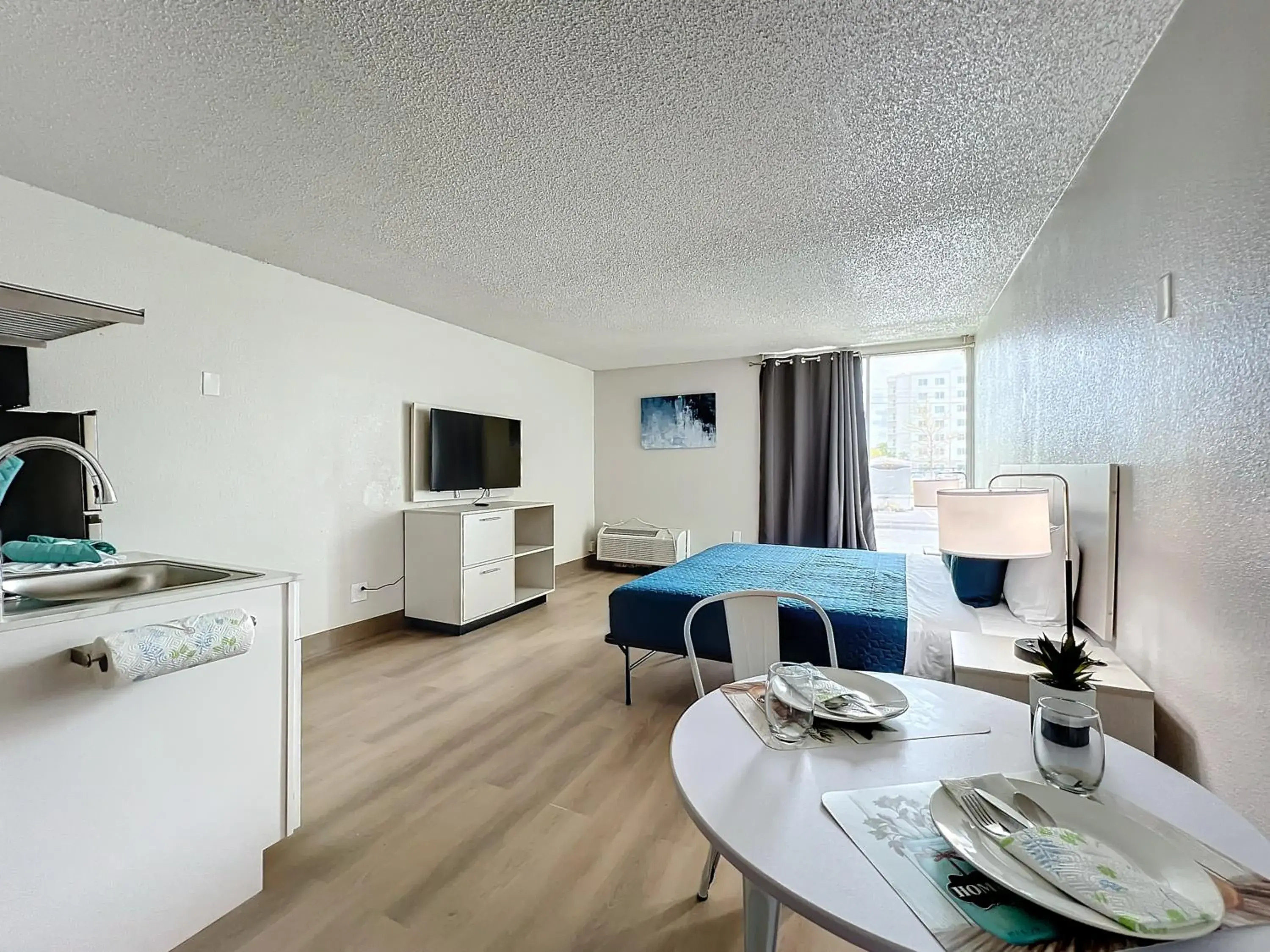 King Room - Non-Smoking in Stayable Kissimmee East King Room - Non-Smoking in Stayable Kissimmee East