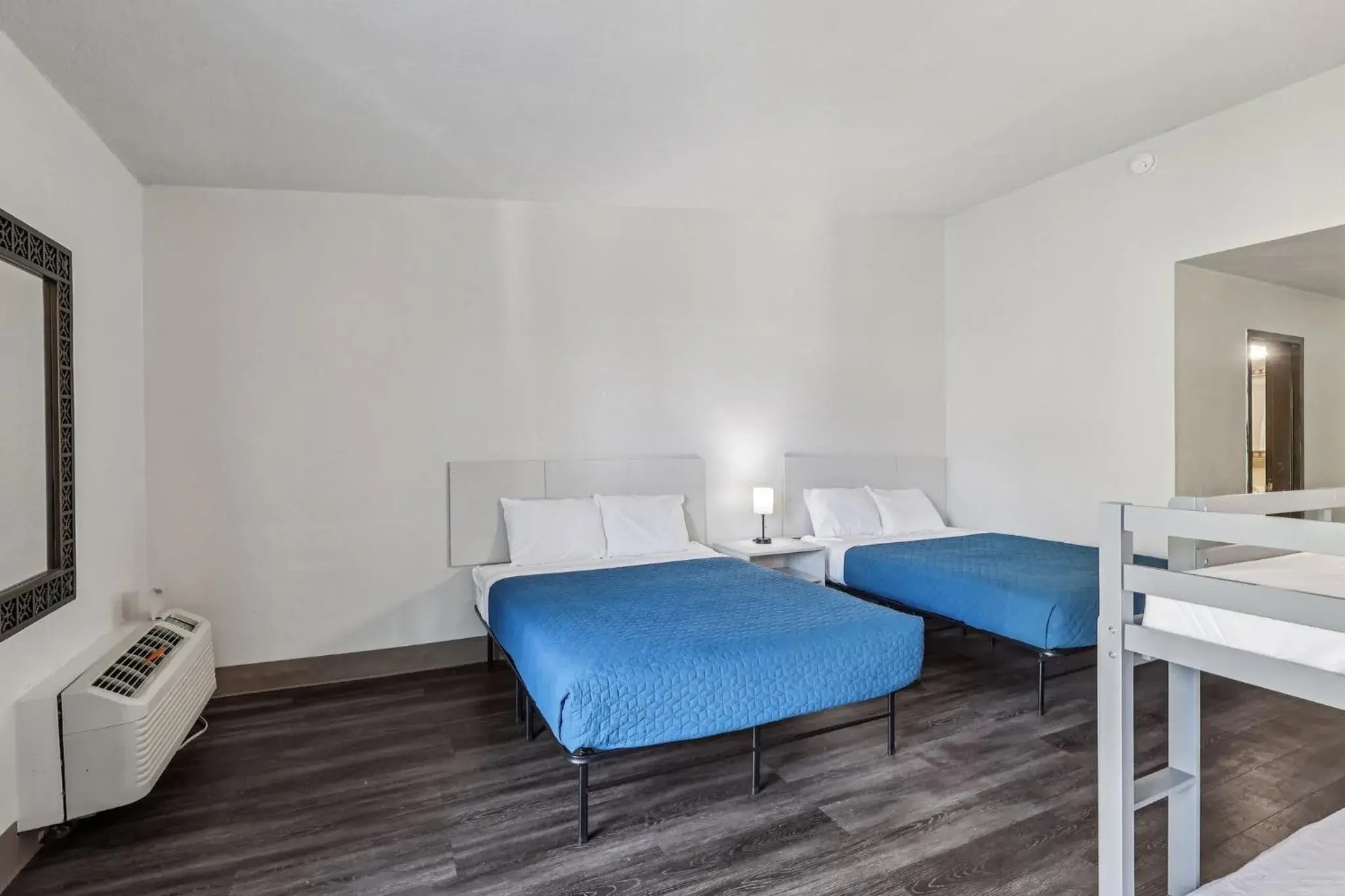 Bed in Stayable Kissimmee East Bed in Stayable Kissimmee East