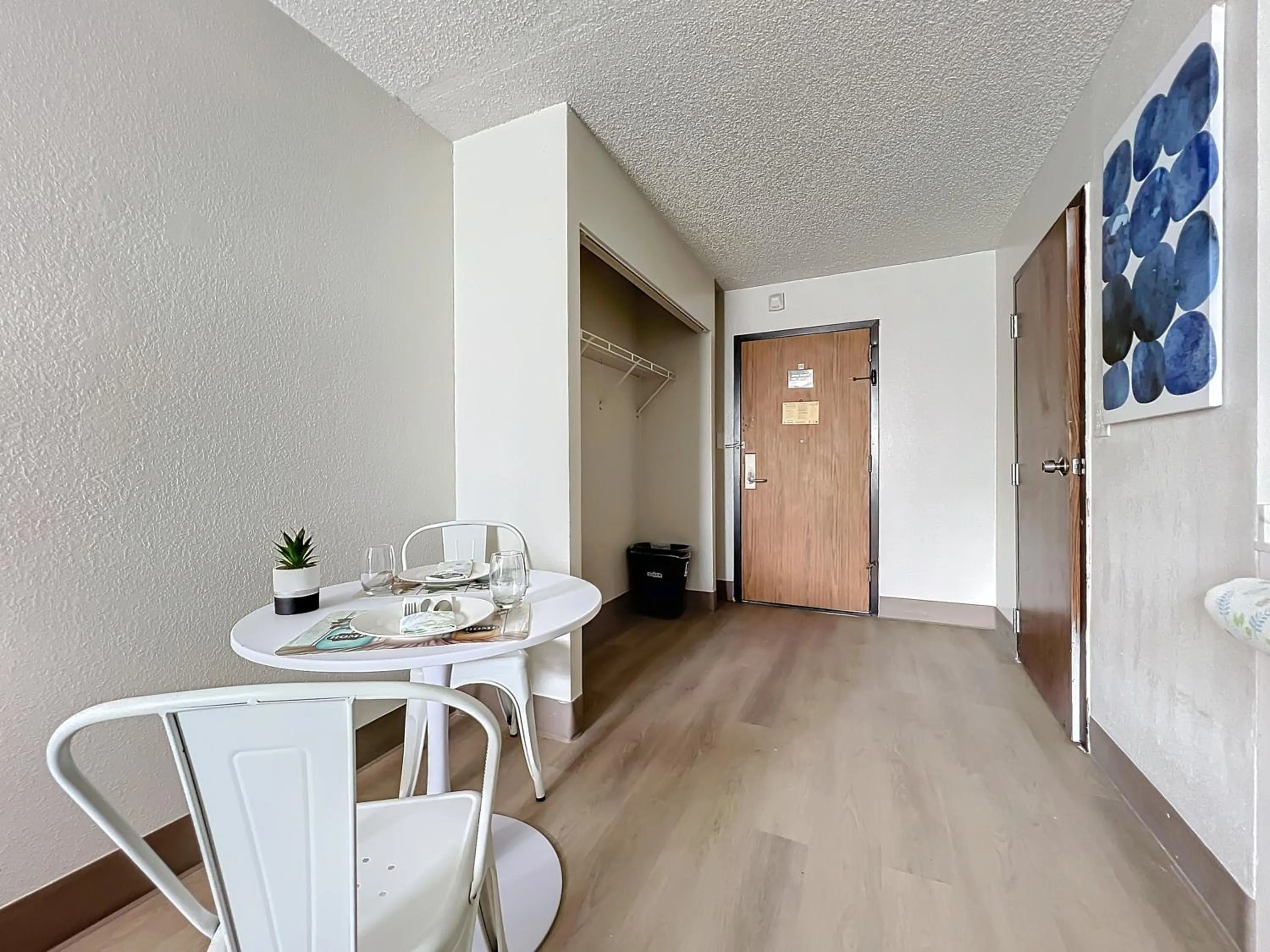 Dining area in Stayable Kissimmee East