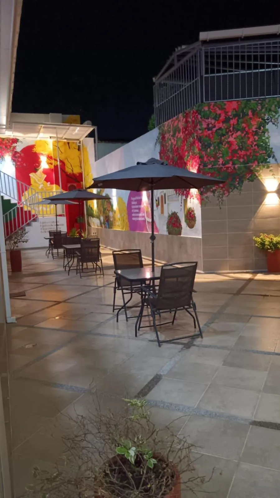 Las Piloneras Apartahotel