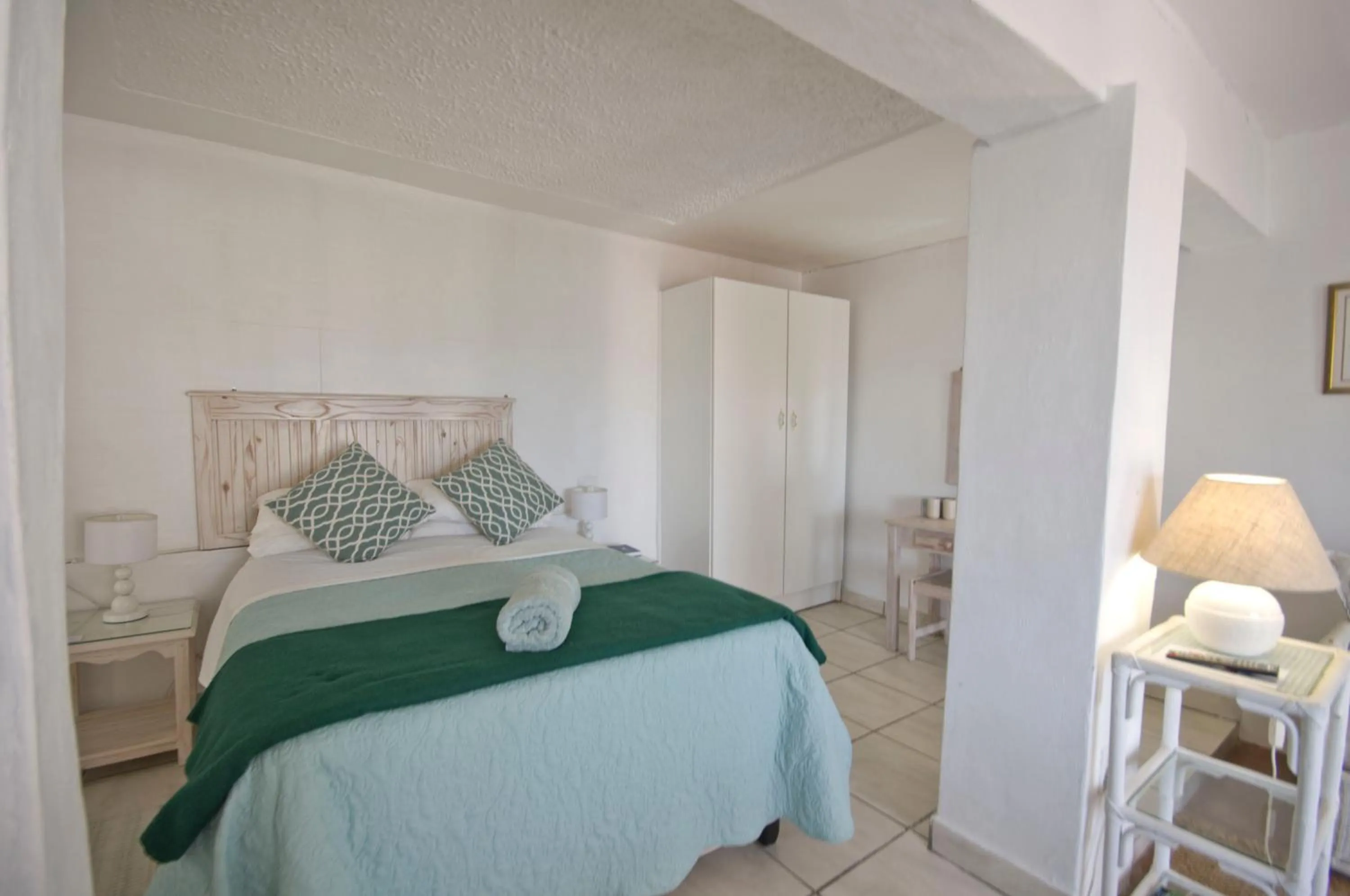 Bed in Knysna Manor House