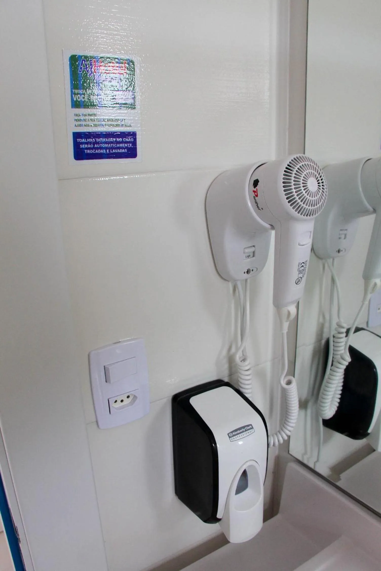 Bathroom in AJ Hotel Chapecó - Fácil Acesso Pátio Shopping e Rótula da Bandeira