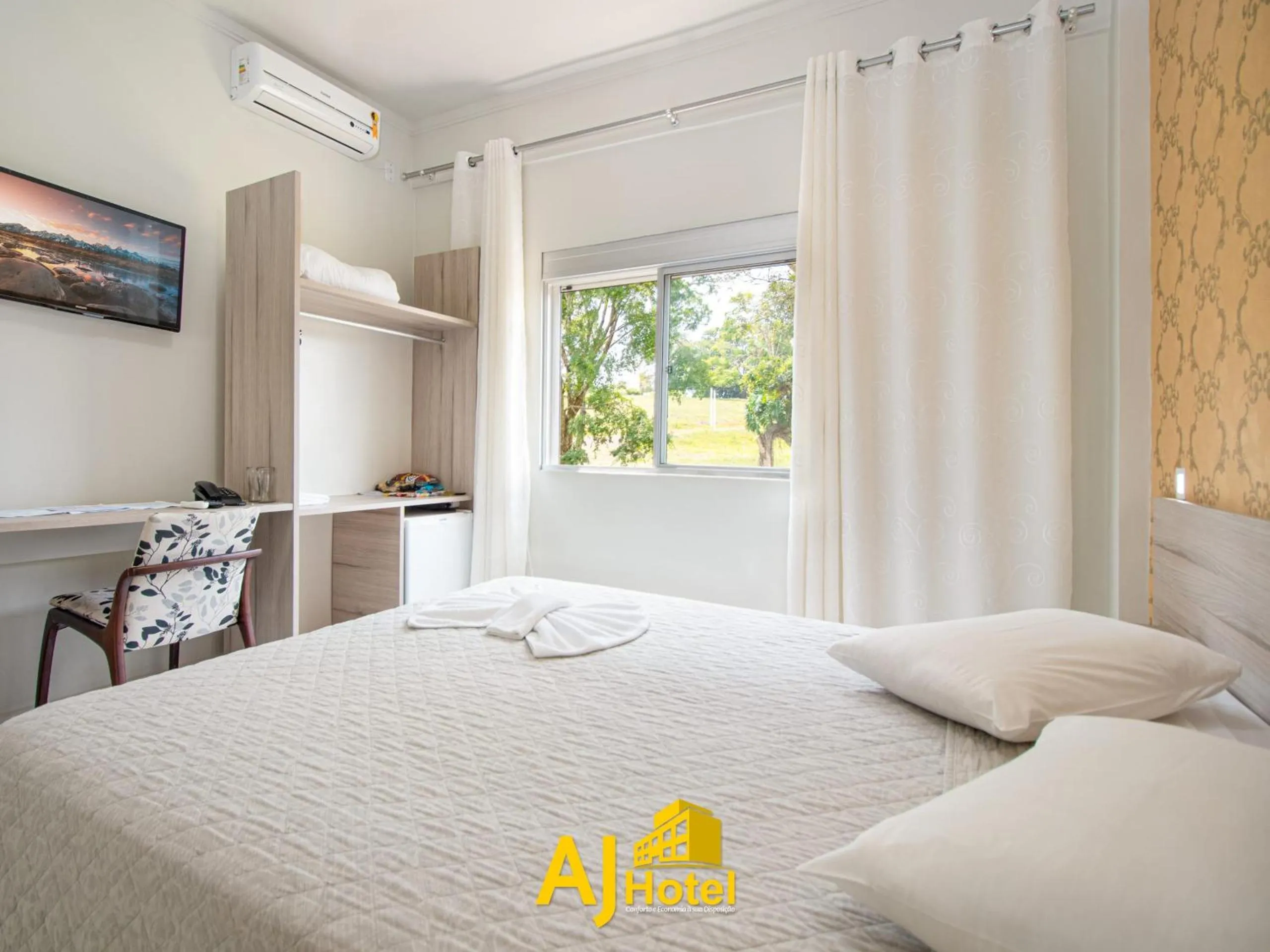 Bed in AJ Hotel Chapecó - Fácil Acesso Pátio Shopping e Rótula da Bandeira