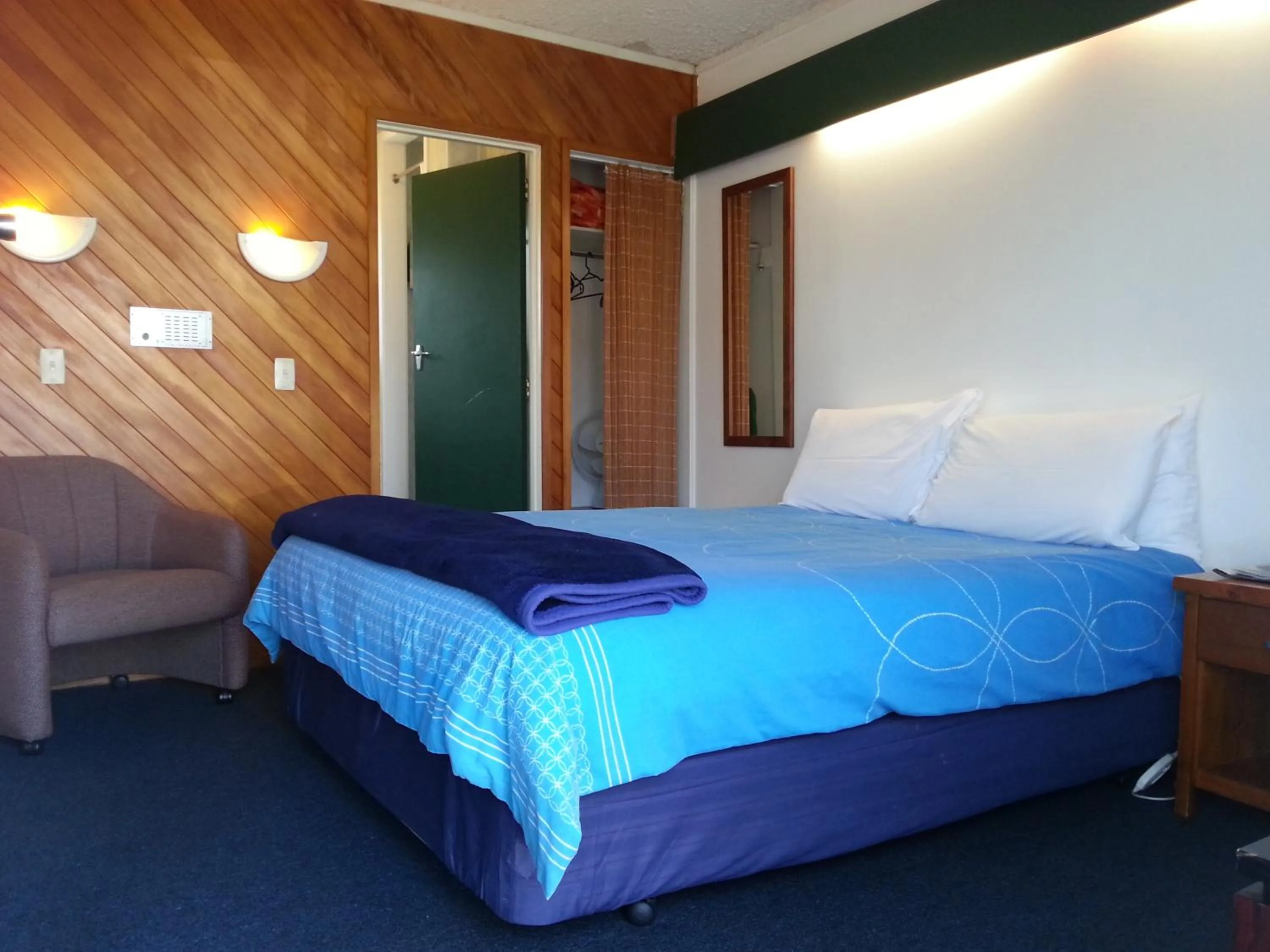 Bedroom, Bed in Orana Motor Inn & Restaurant