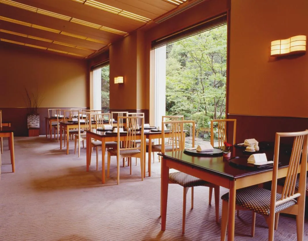 Restaurant/places to eat in Okura Akademia Park Hotel