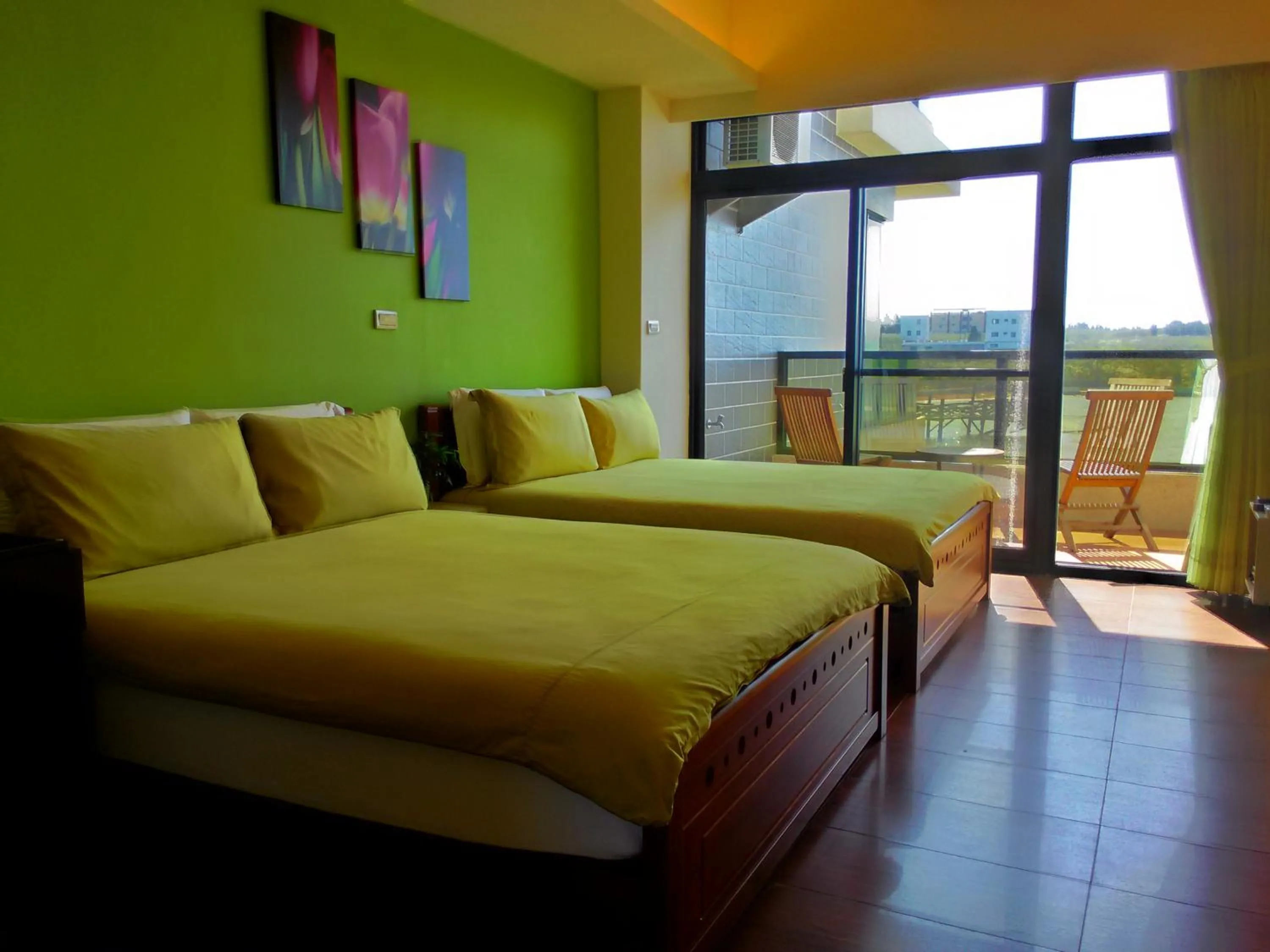 Quadruple Room with Sea View in Rainbow Sea Bed and Breakfast