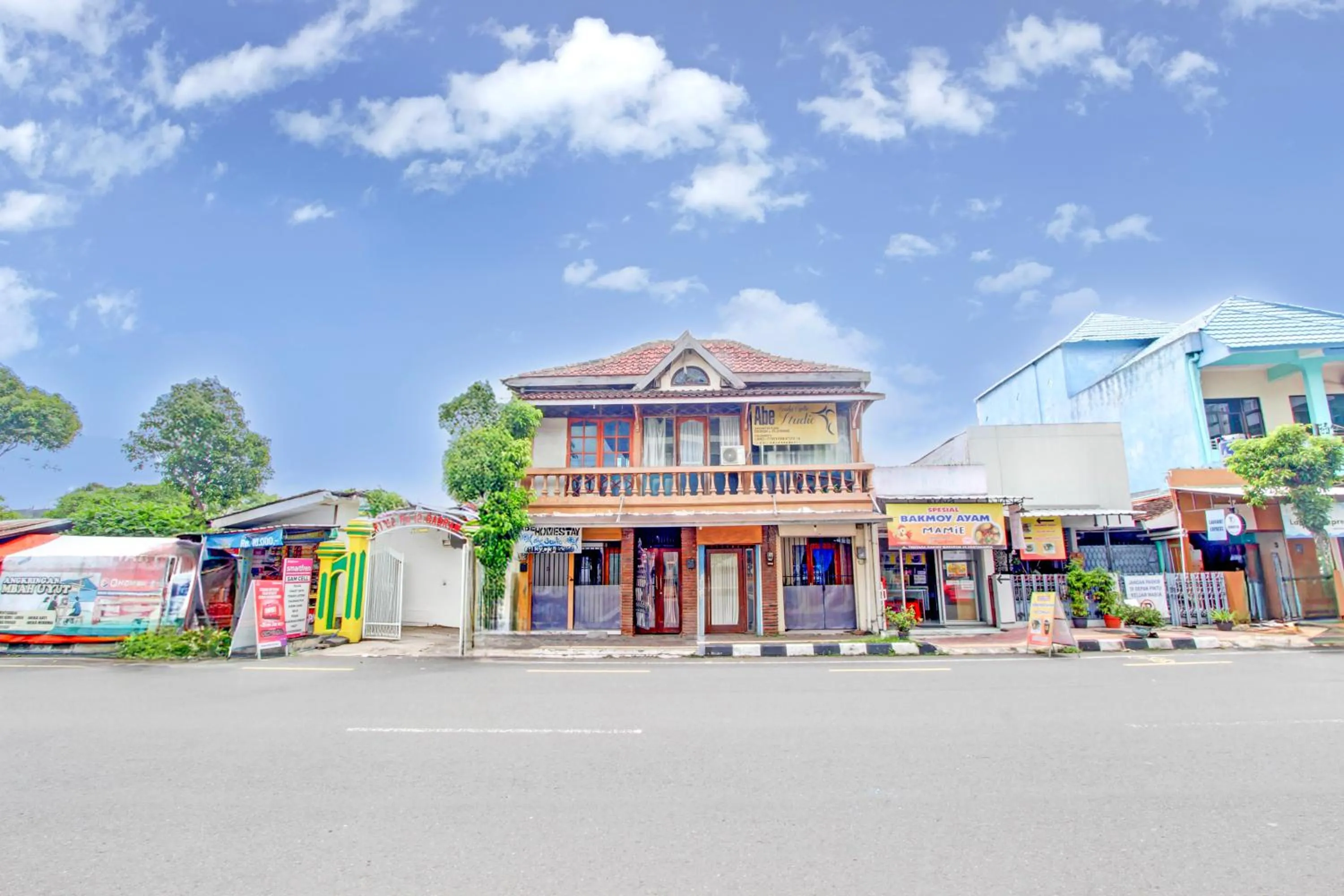 Property building in OYO 95057 Abe Homestay