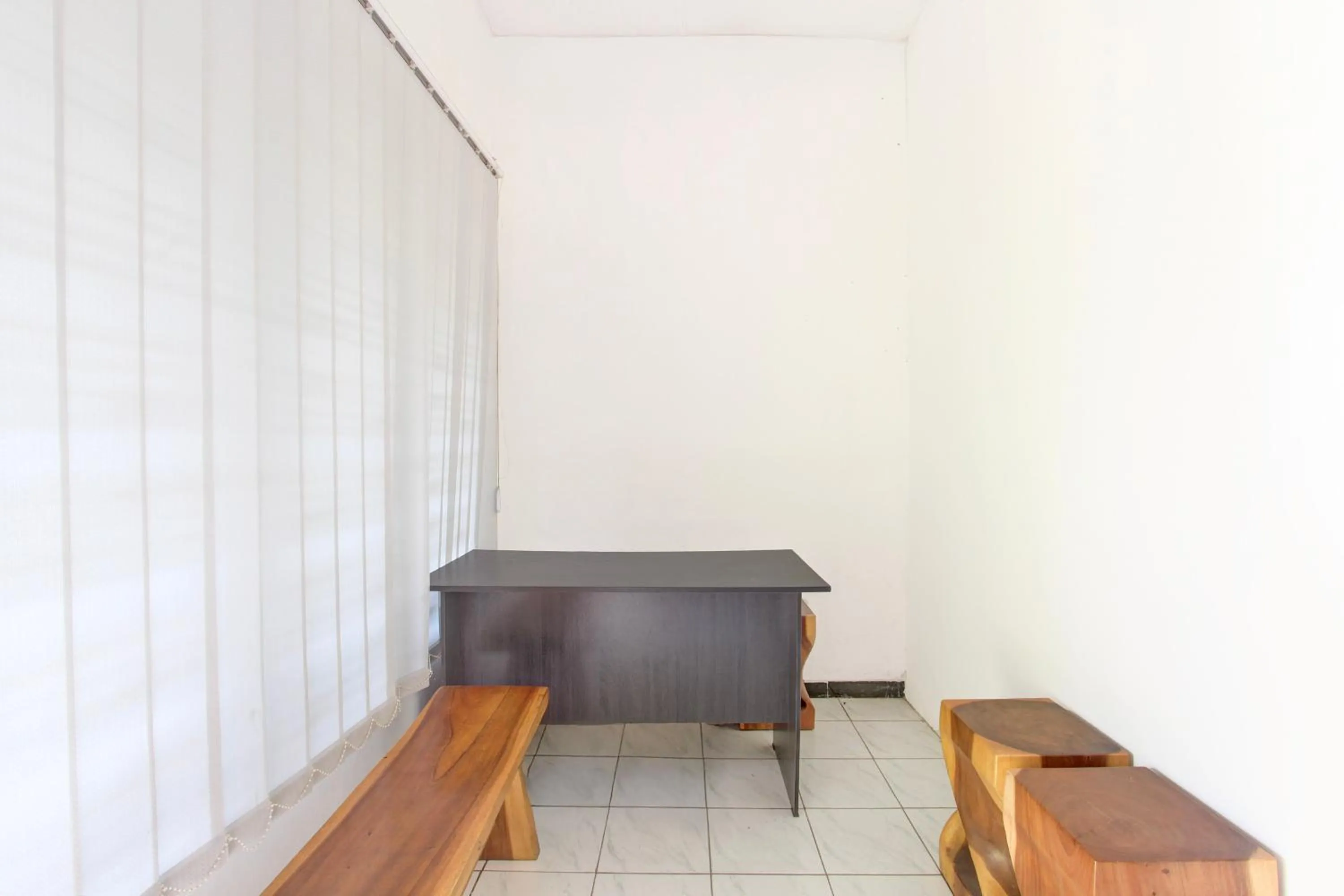 Lobby or reception in OYO 95057 Abe Homestay