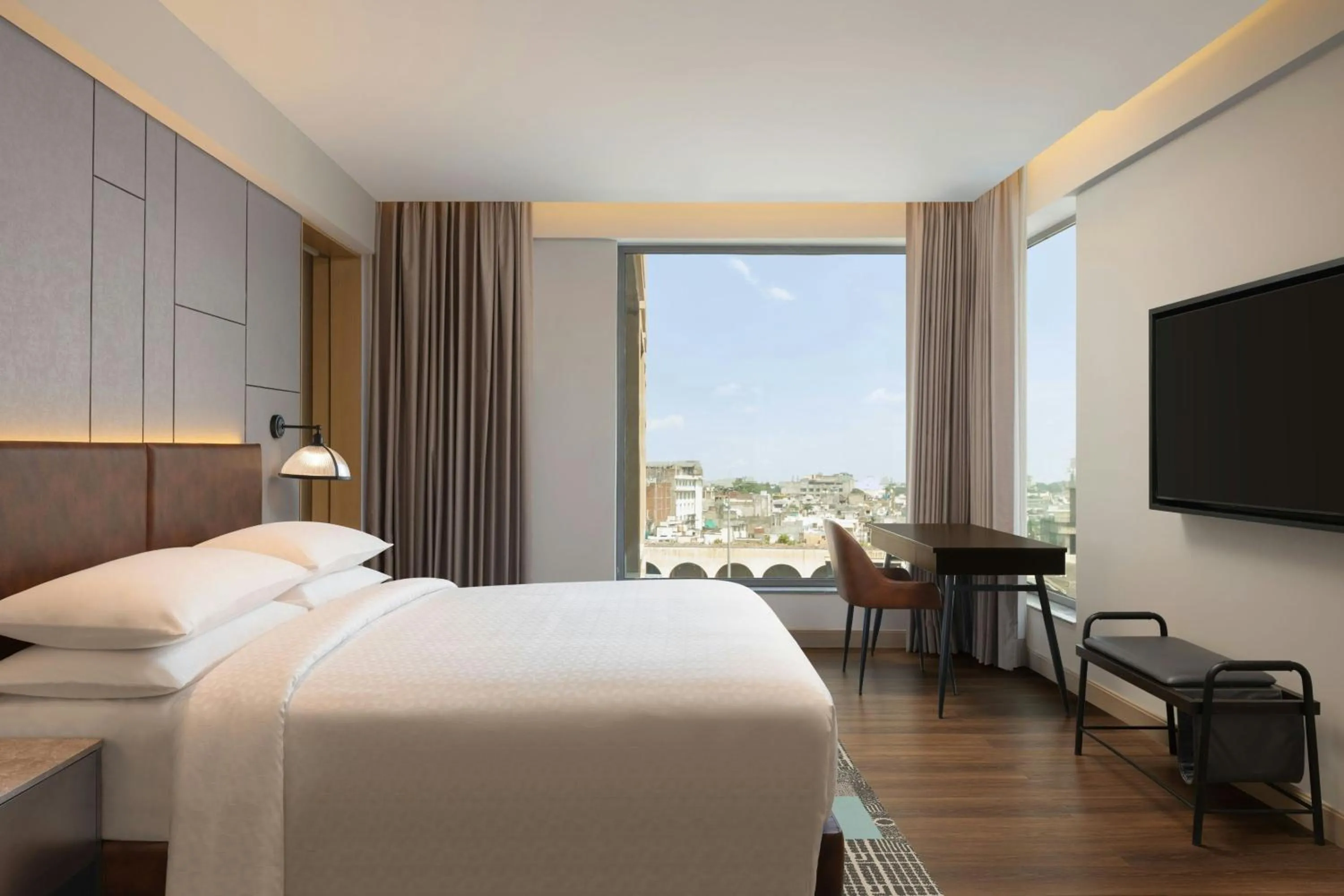Bedroom, Bed in Four Points by Sheraton Amritsar, Mall Road
