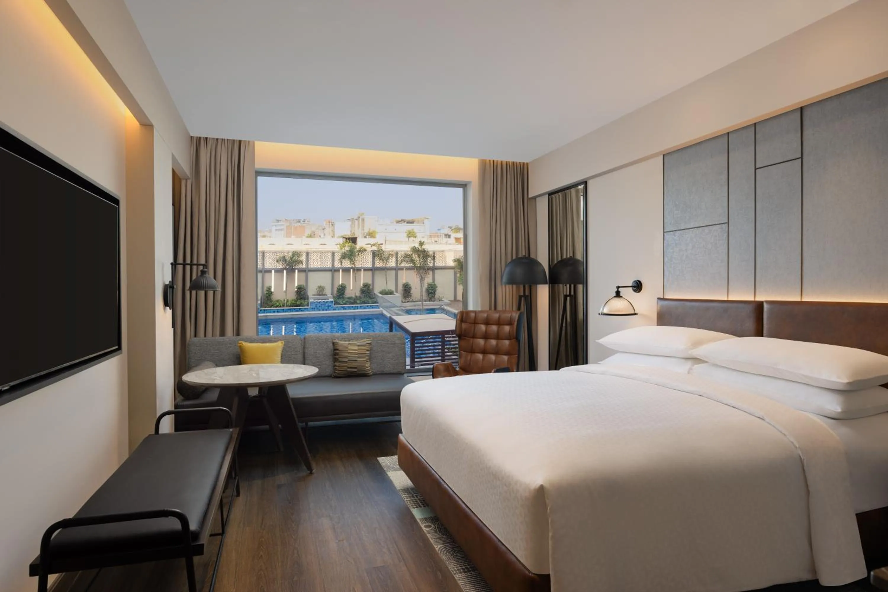 Bedroom, Bed in Four Points by Sheraton Amritsar, Mall Road