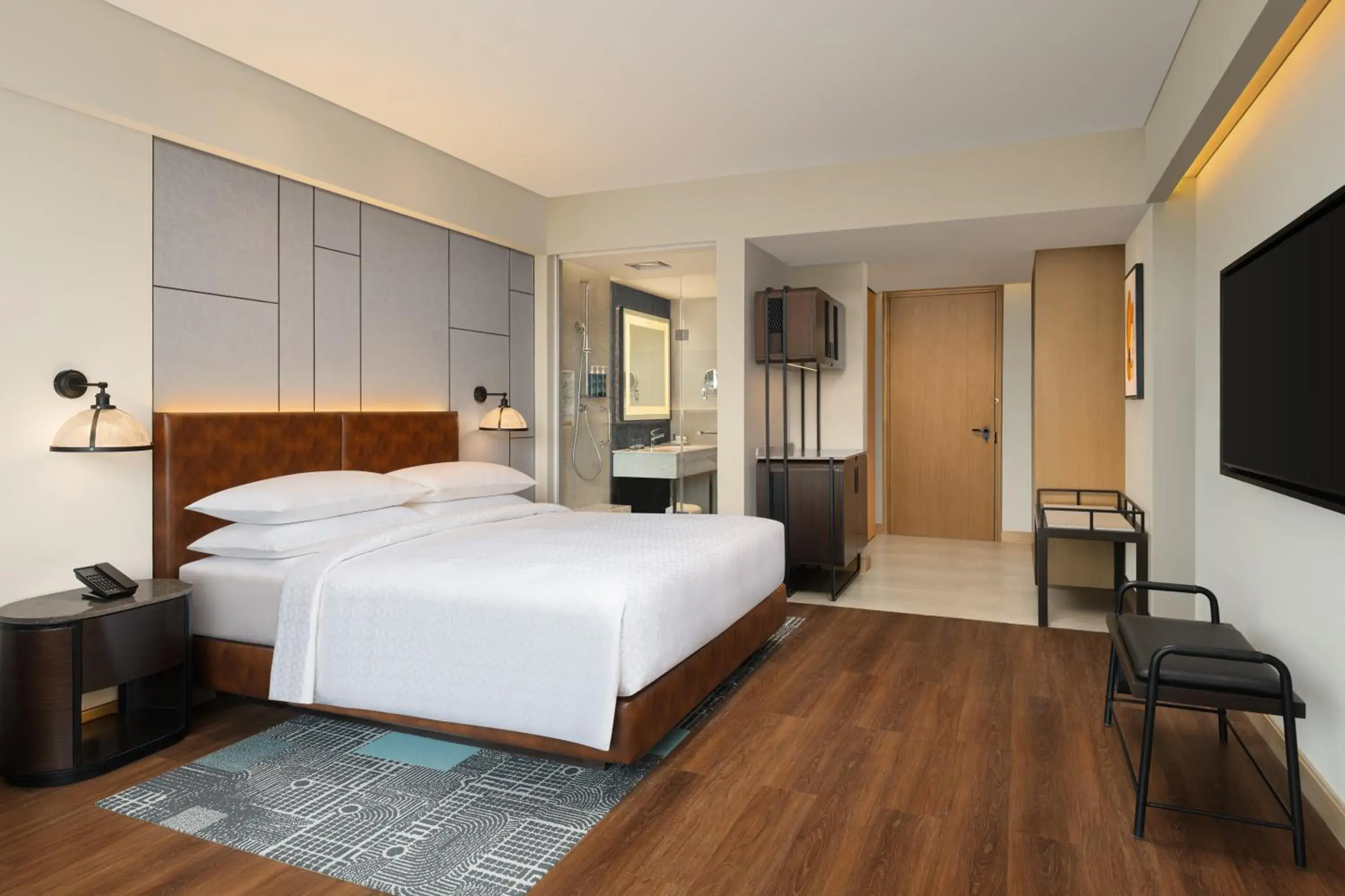 Deluxe Guest Room, 1 King in Four Points by Sheraton Amritsar, Mall Road Deluxe Guest Room, 1 King in Four Points by Sheraton Amritsar, Mall Road