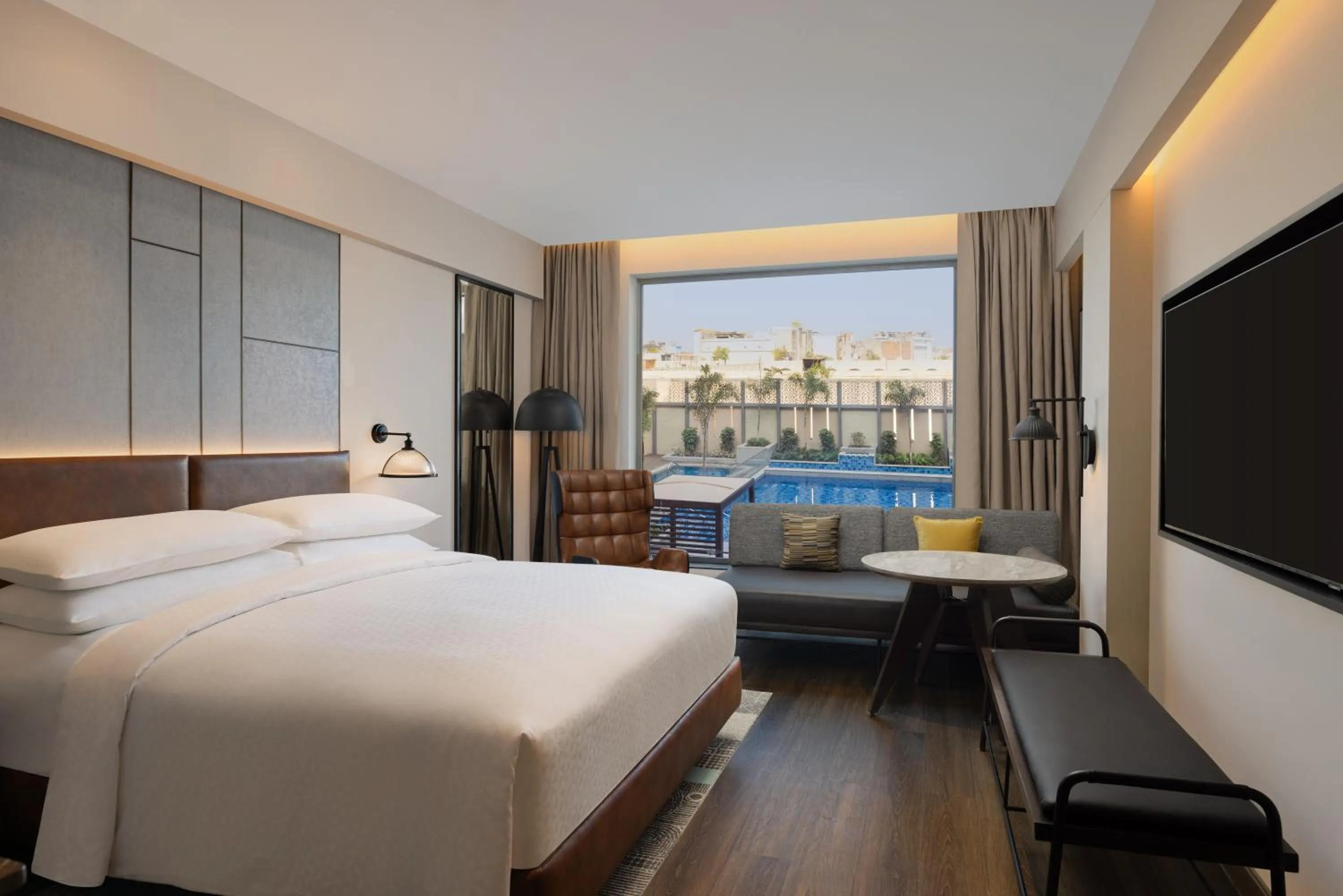 Bedroom, Bed in Four Points by Sheraton Amritsar, Mall Road