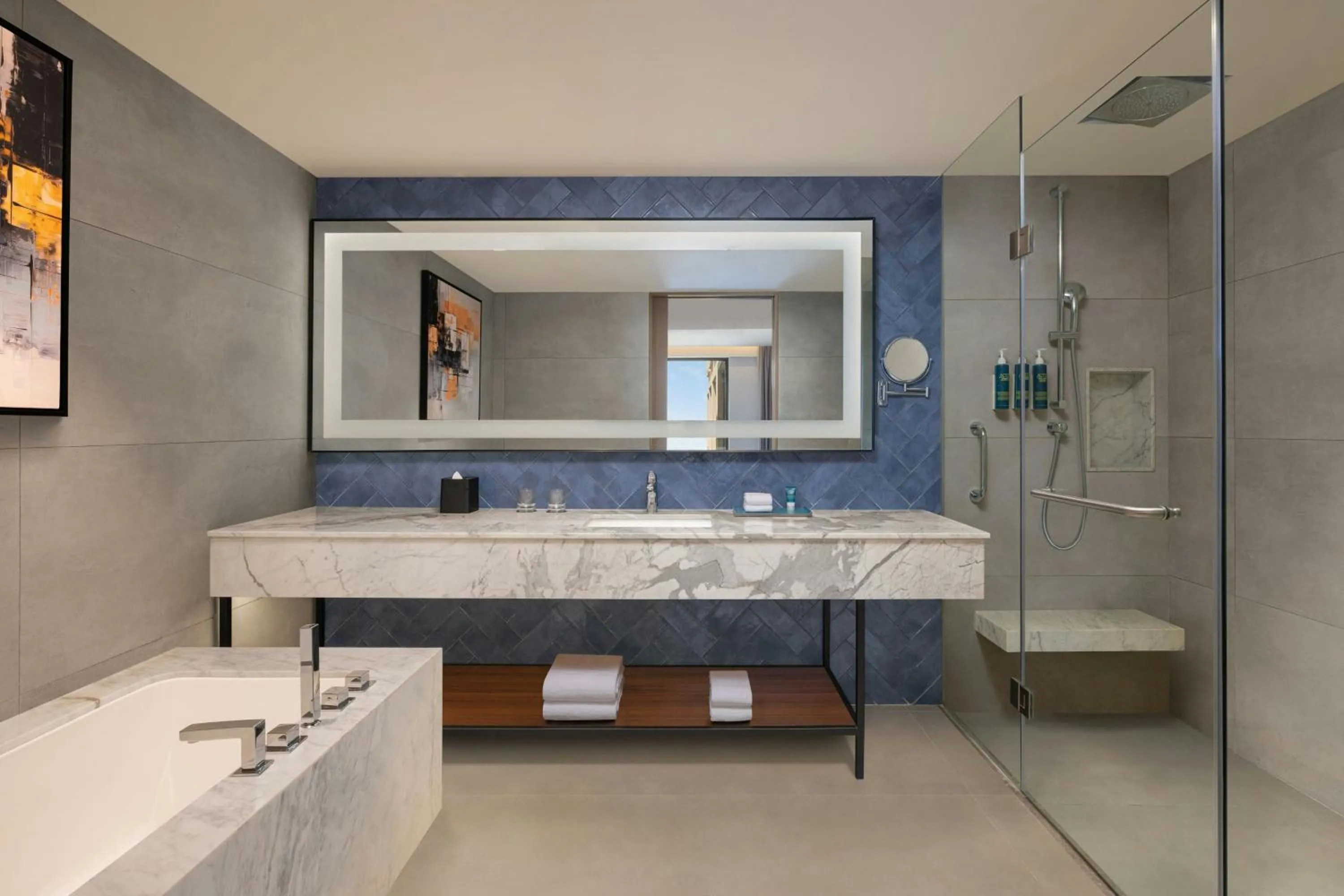 Photo of the whole room in Four Points by Sheraton Amritsar, Mall Road