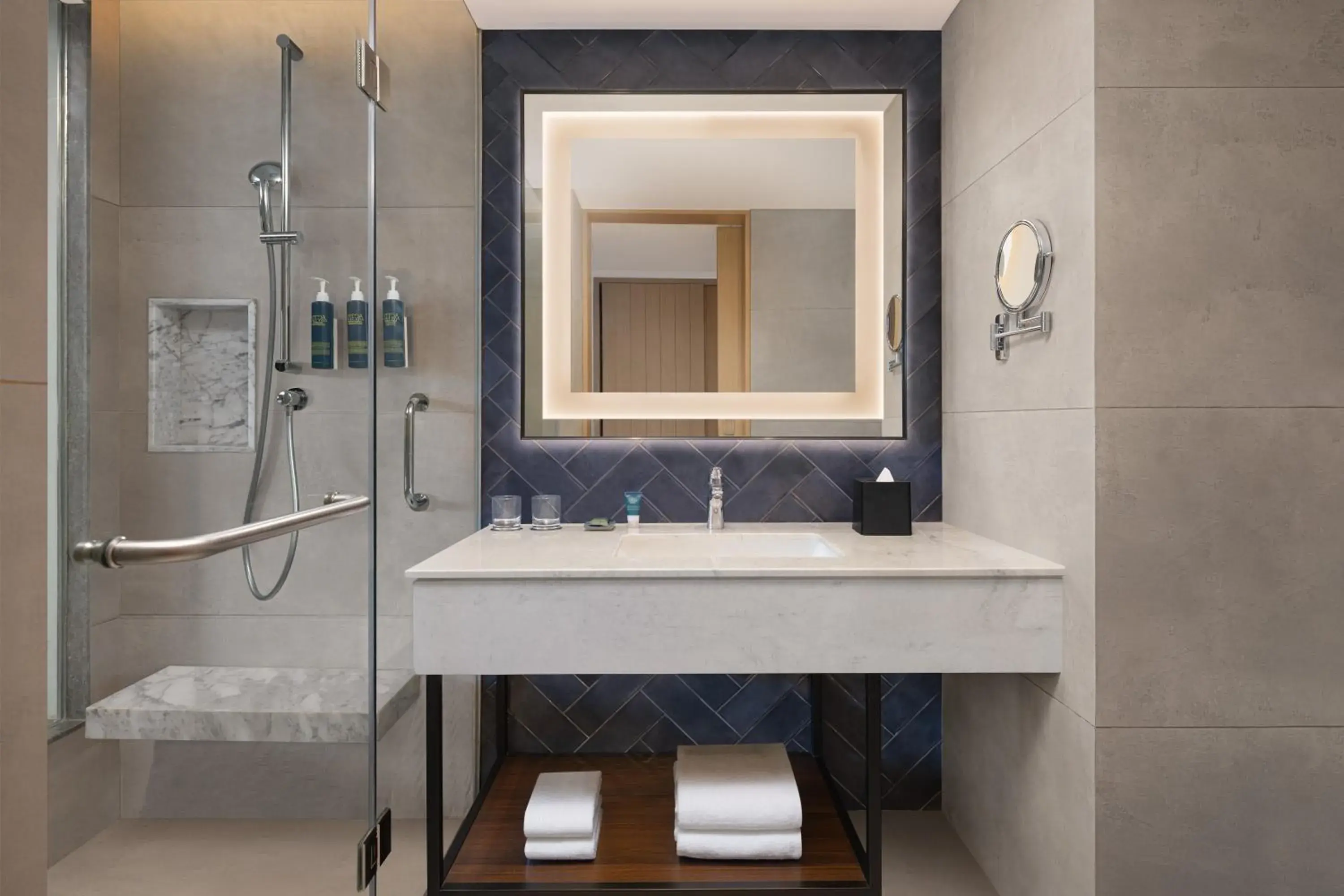 Deluxe Room, 1 King, City View in Four Points by Sheraton Amritsar, Mall Road Deluxe Room, 1 King, City View in Four Points by Sheraton Amritsar, Mall Road
