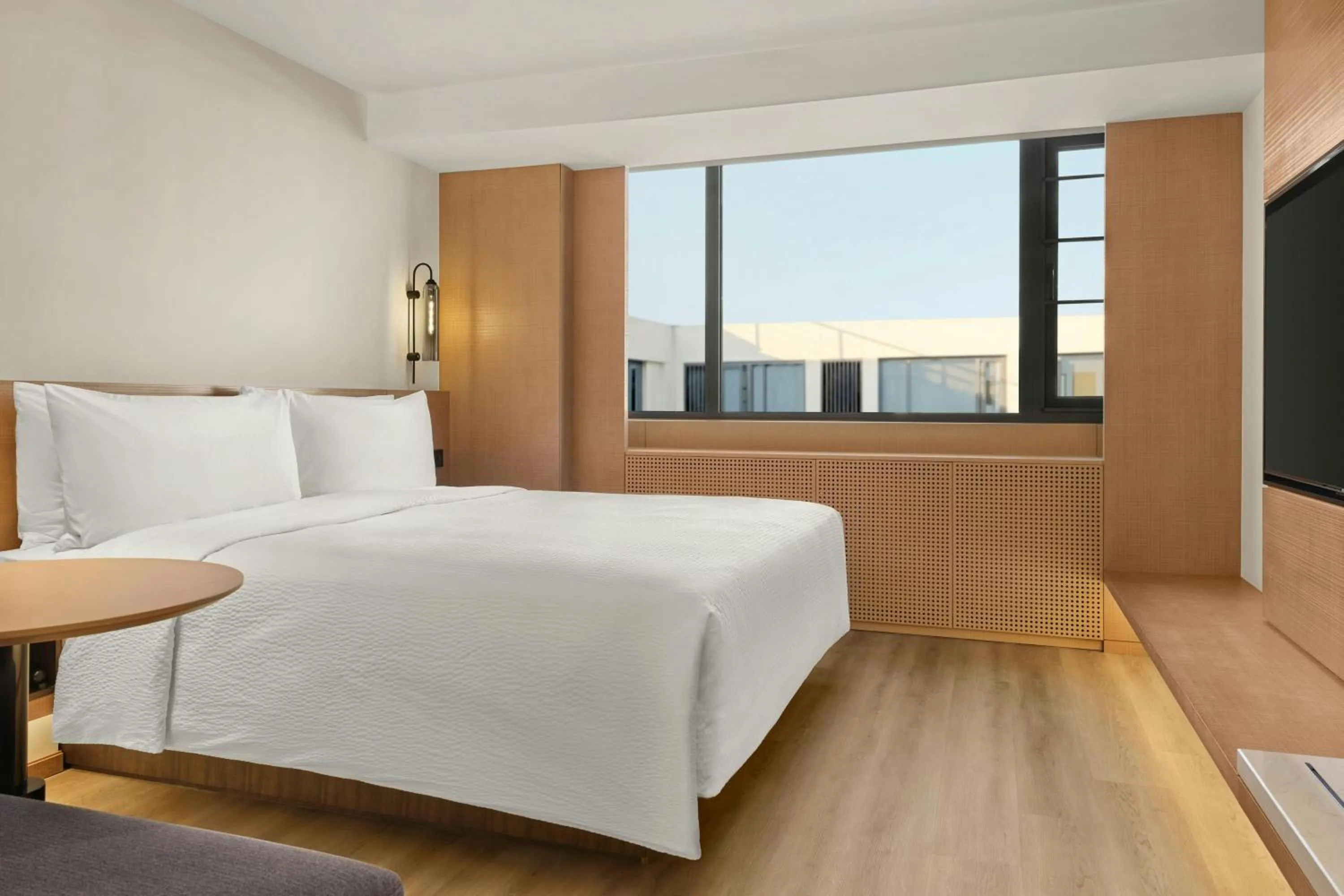 Photo of the whole room, Bed in Fairfield by Marriott Beijing Capital Airport