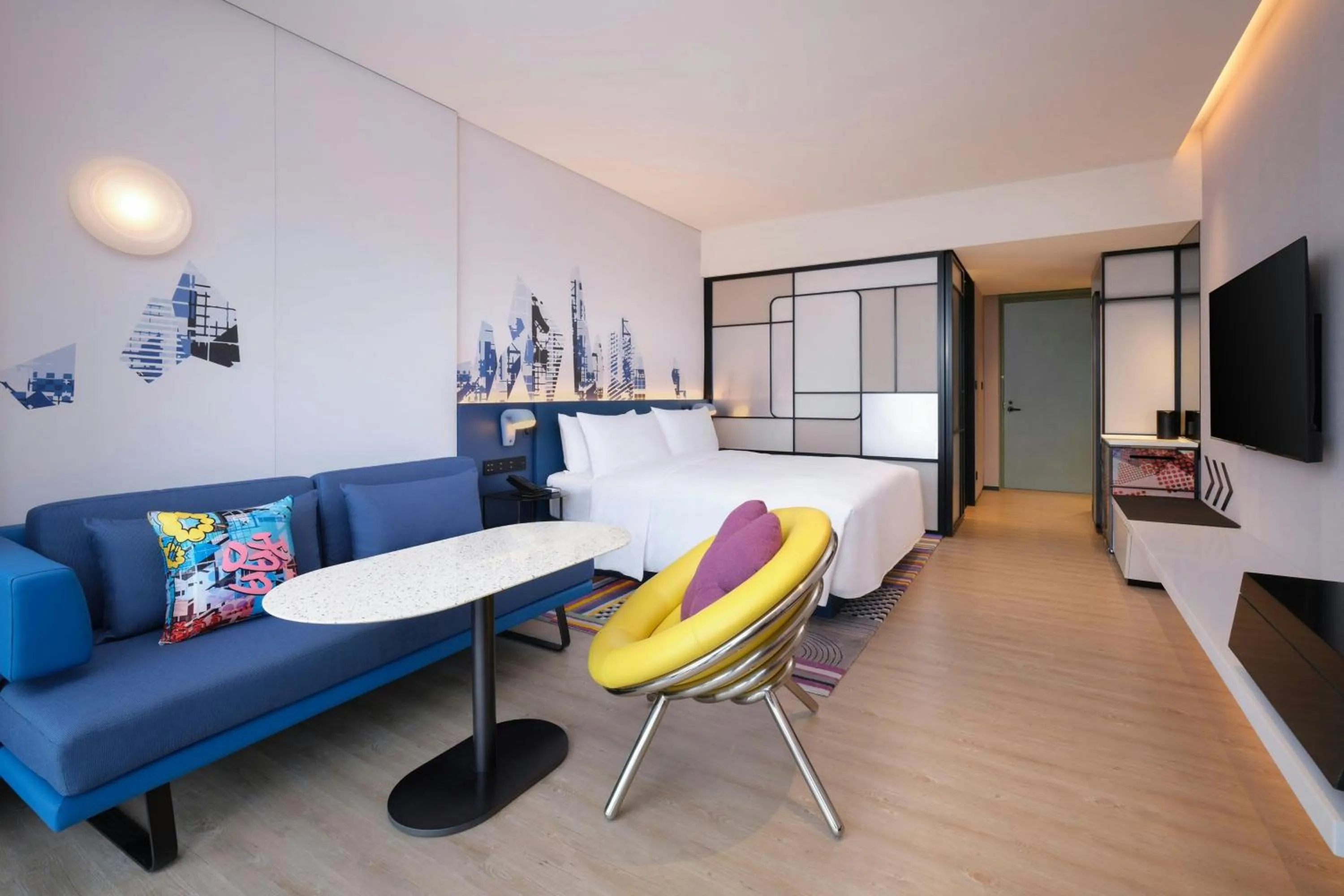 Photo of the whole room in Aloft Shanghai Hongqiao