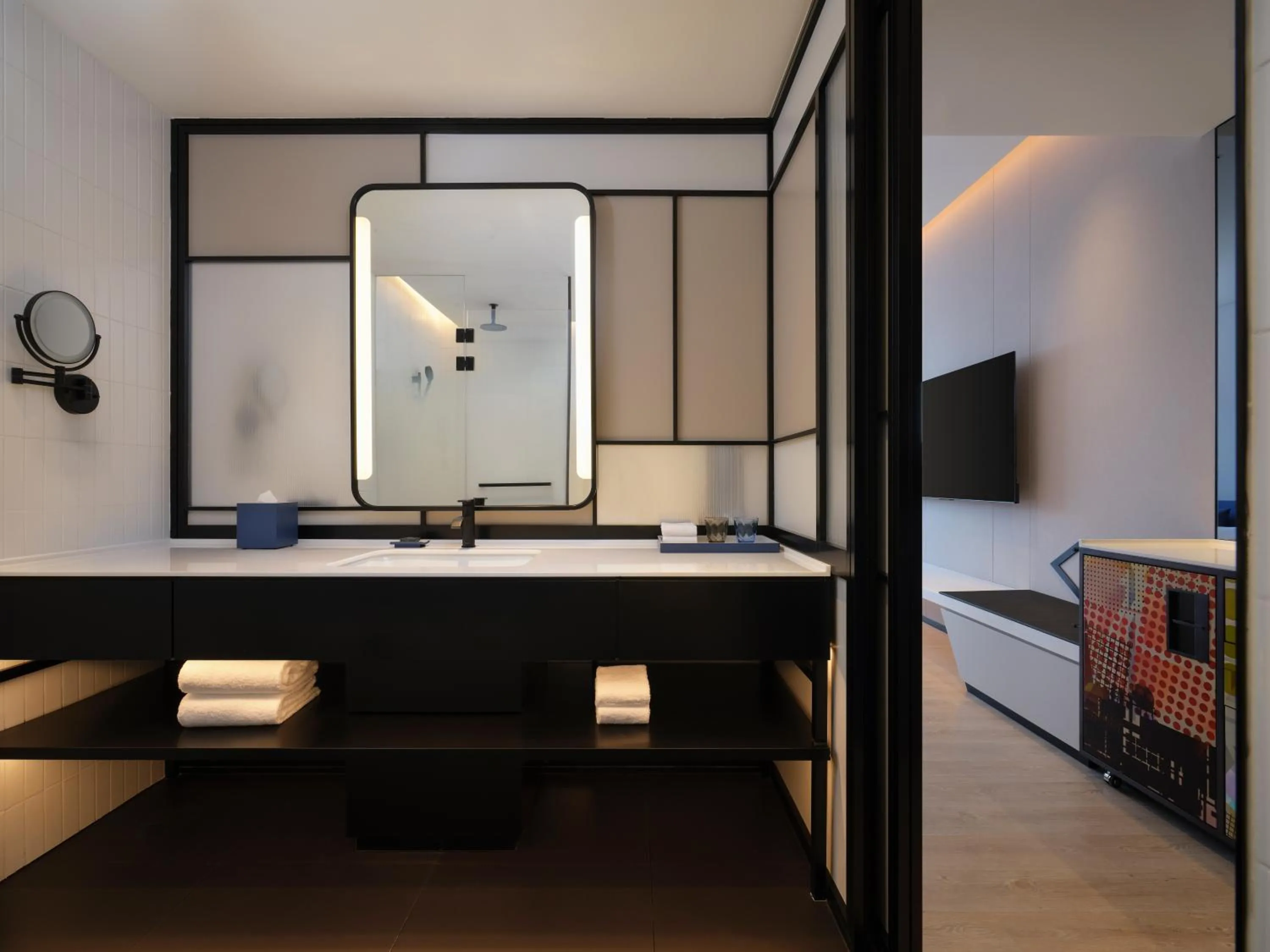 Bathroom, Bed in Aloft Shanghai Hongqiao