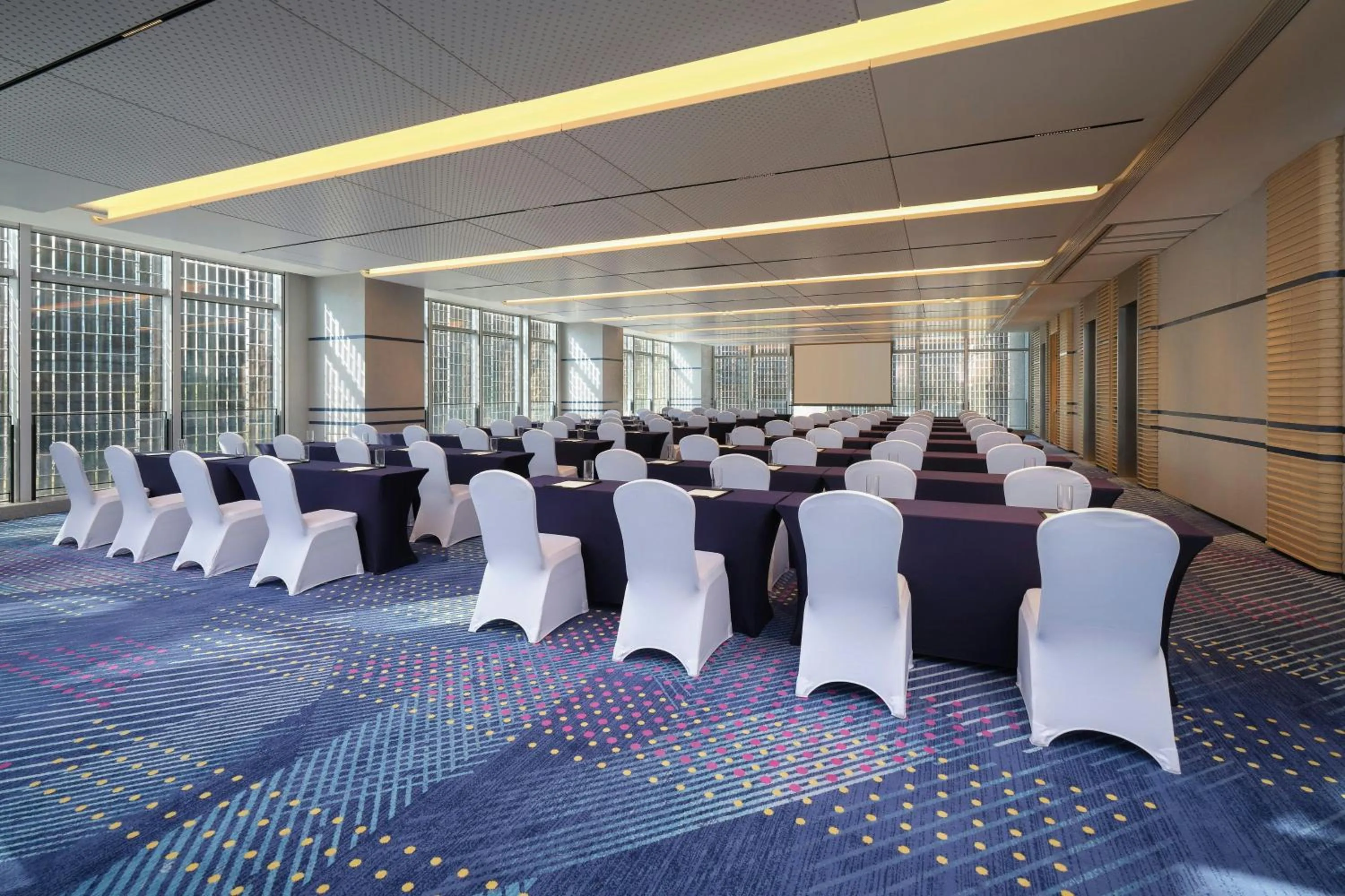 Meeting/conference room in Aloft Shanghai Hongqiao