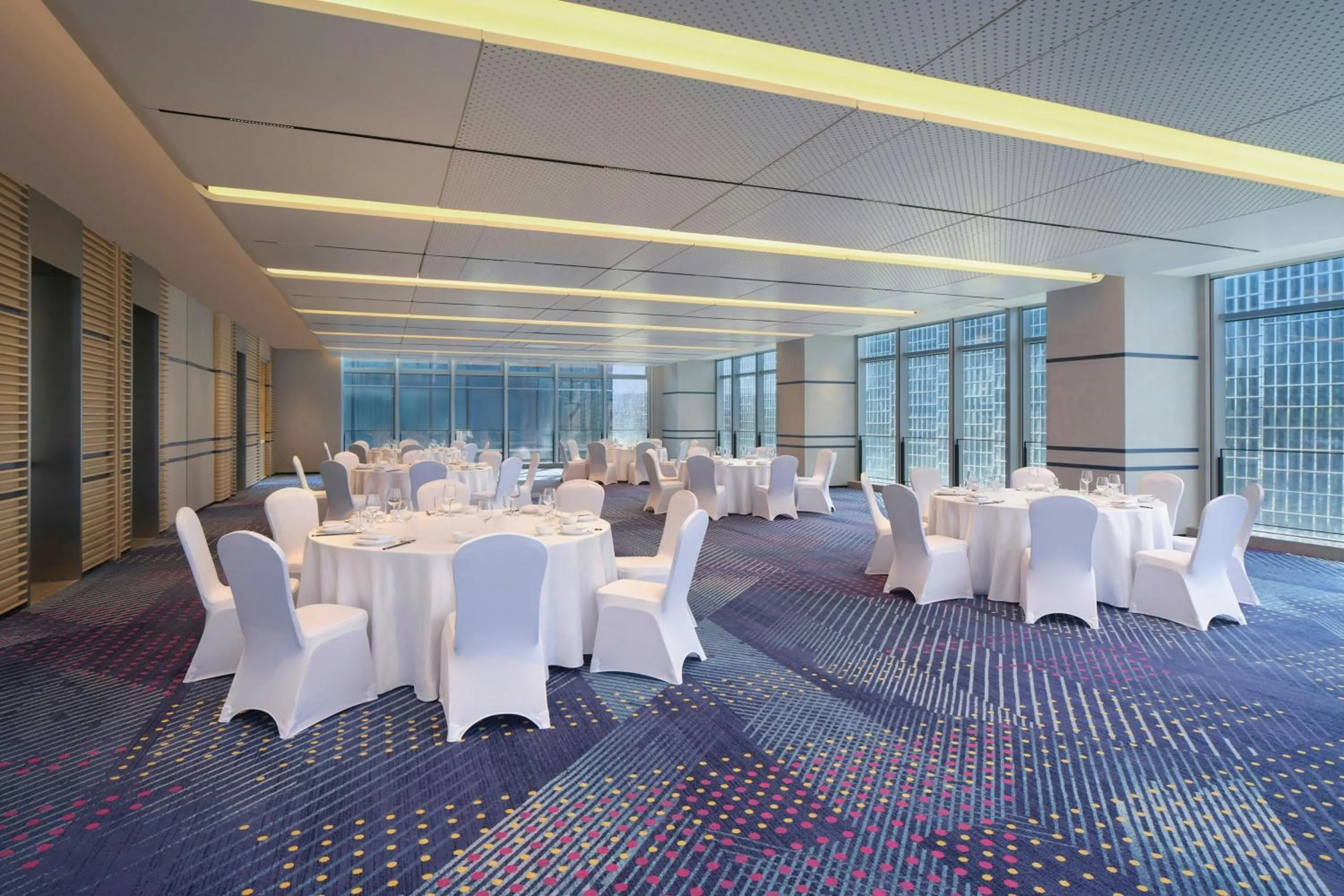 Meeting/conference room in Aloft Shanghai Hongqiao