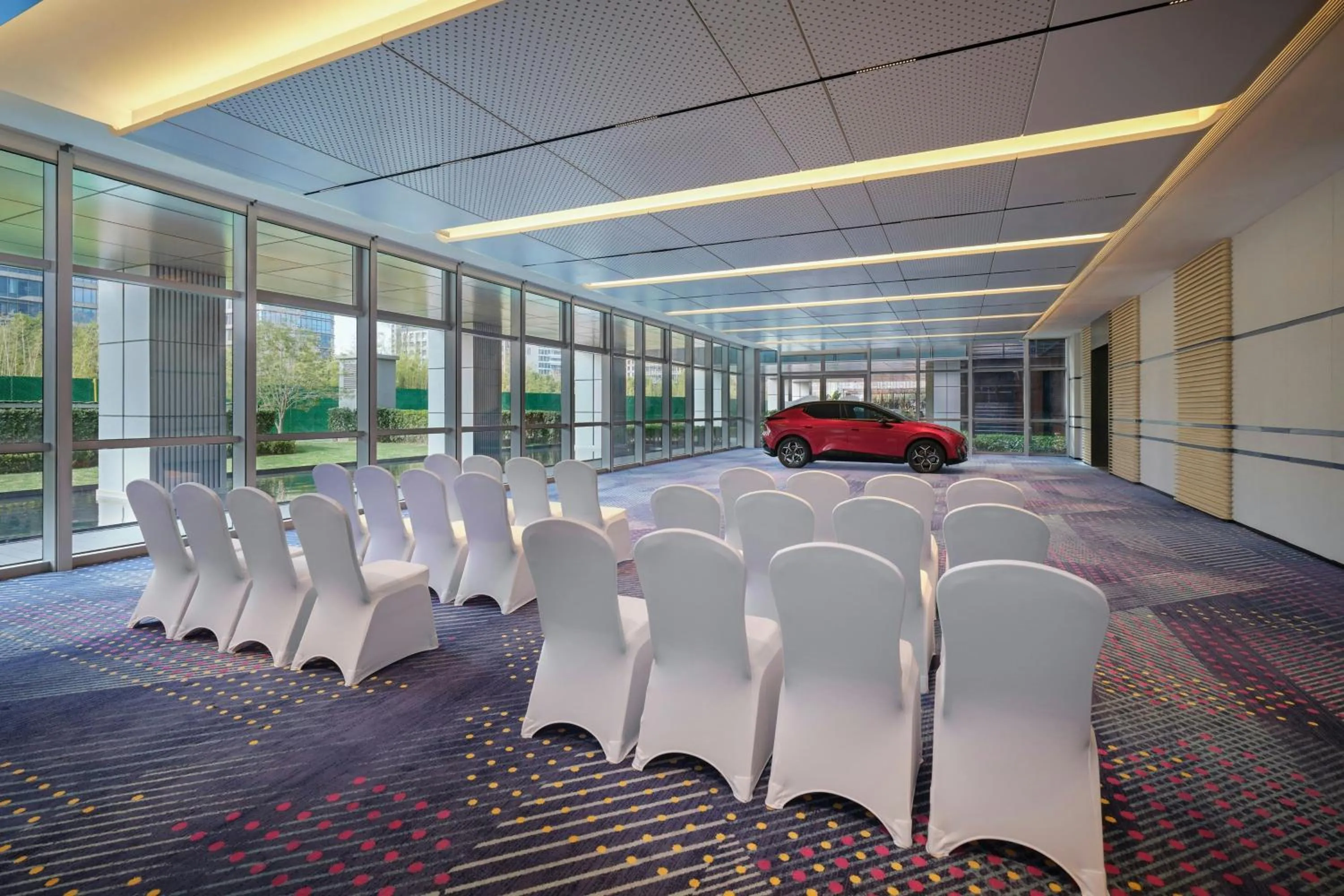 Meeting/conference room in Aloft Shanghai Hongqiao