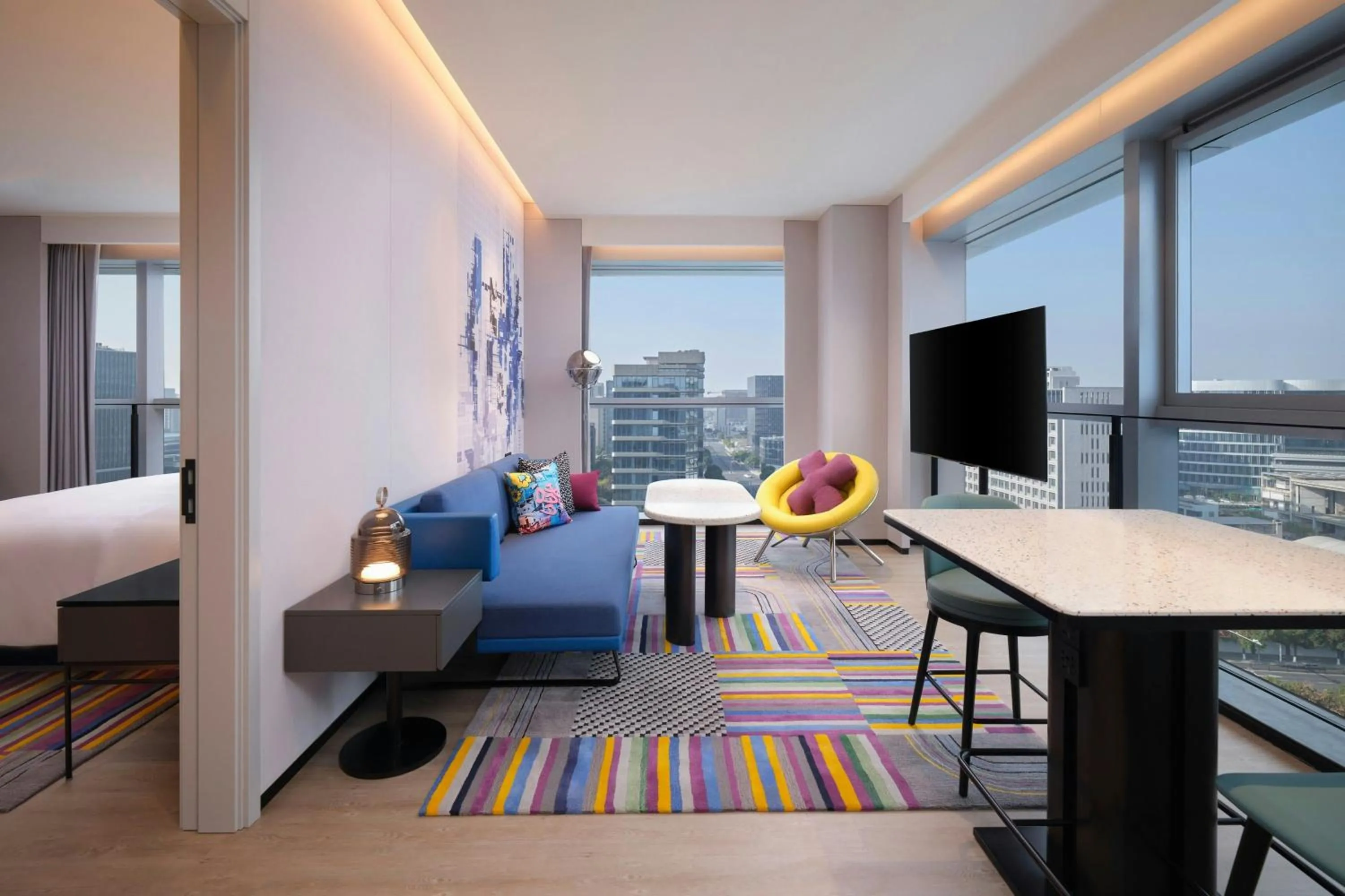 Living room, Bed in Aloft Shanghai Hongqiao
