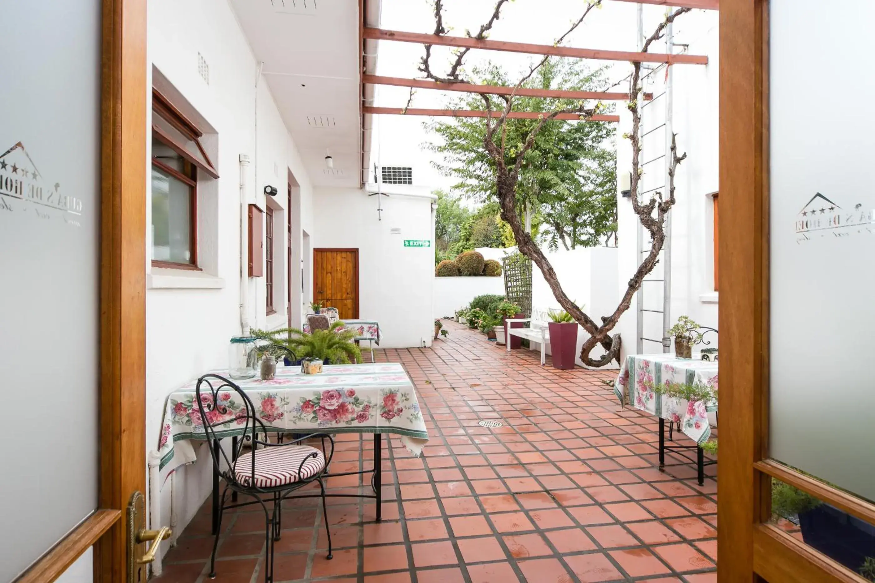 Double Room - single occupancy in GuBas De Hoek meet eat sleep Double Room - single occupancy in GuBas De Hoek meet eat sleep