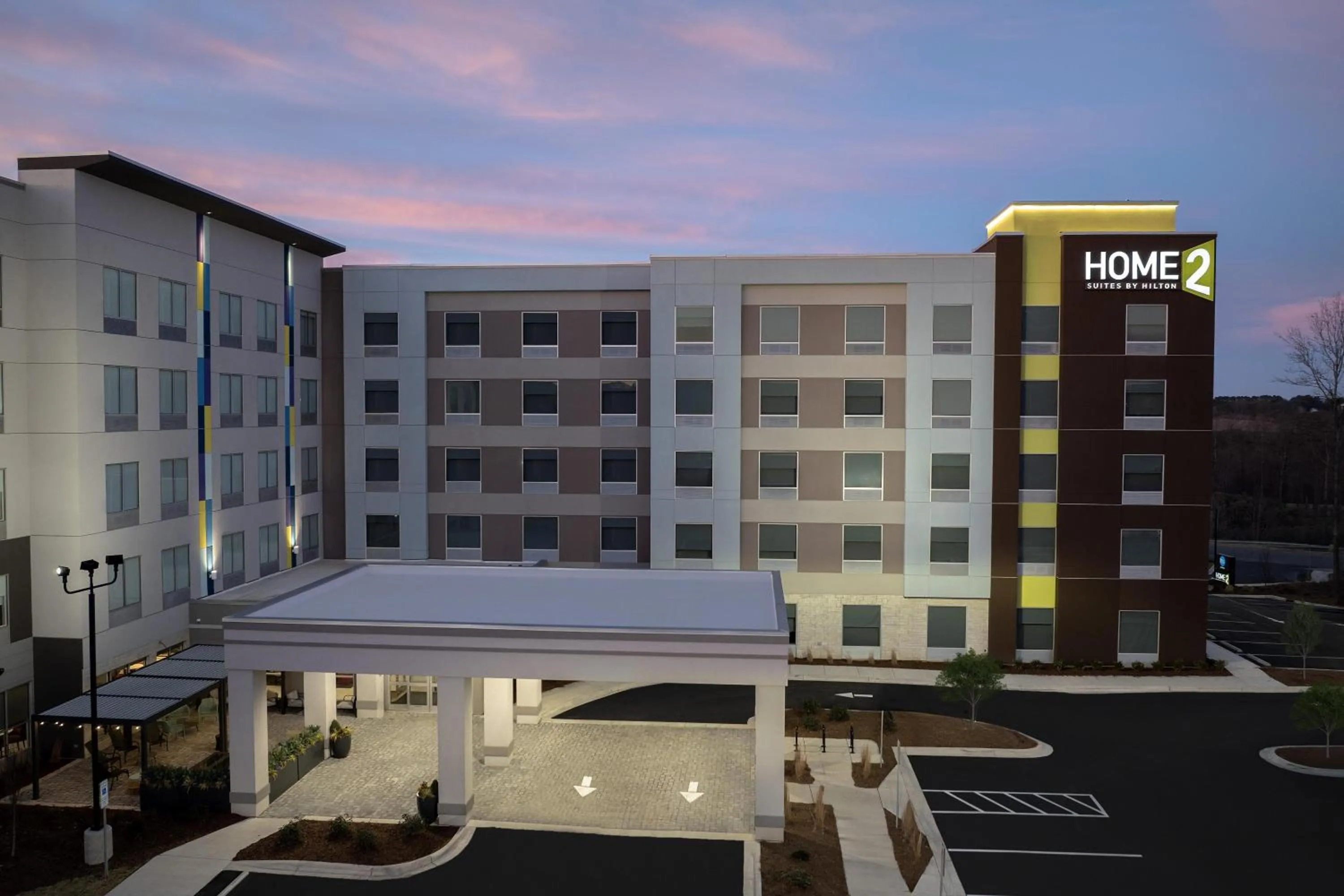 Property building in Tru By Hilton Concord Charlotte