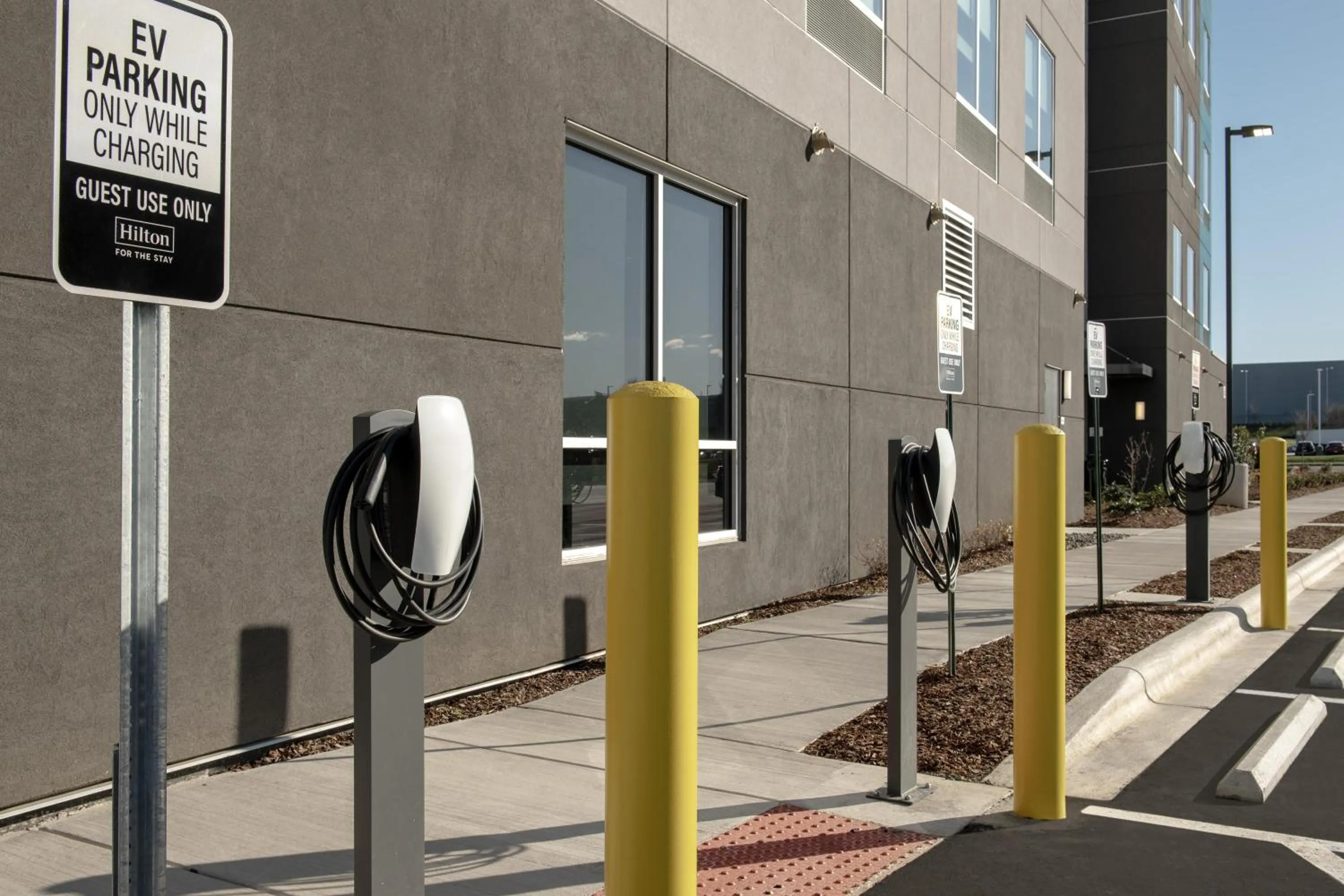 Property building in Tru By Hilton Concord Charlotte