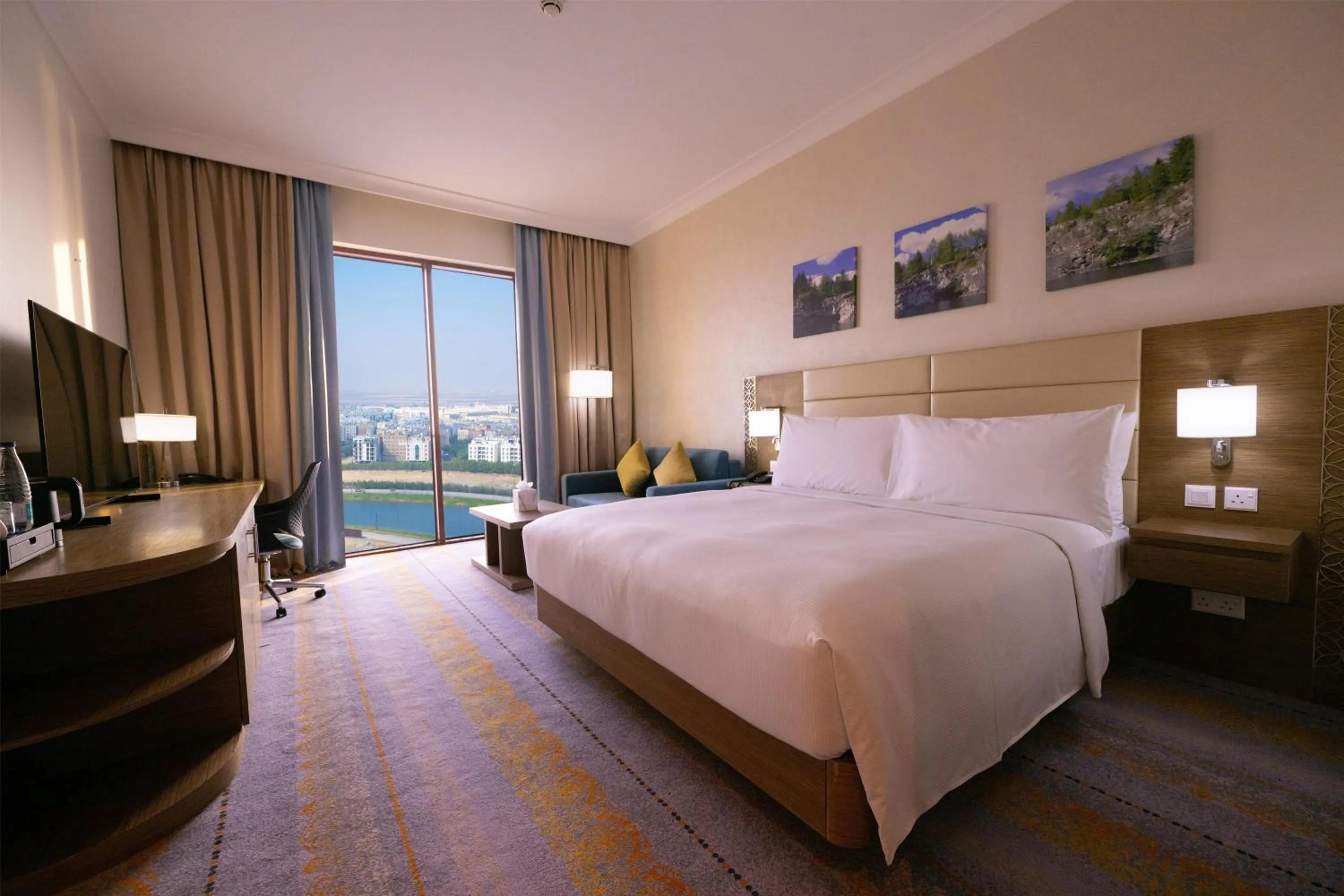 Bed in Hilton Garden Inn Al Khobar King Fahd Causeway