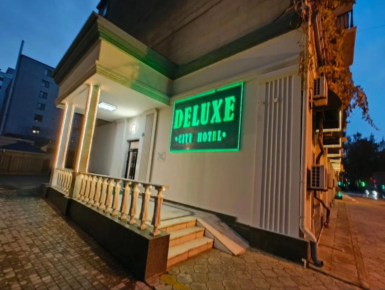 Lux Boutique Hotel