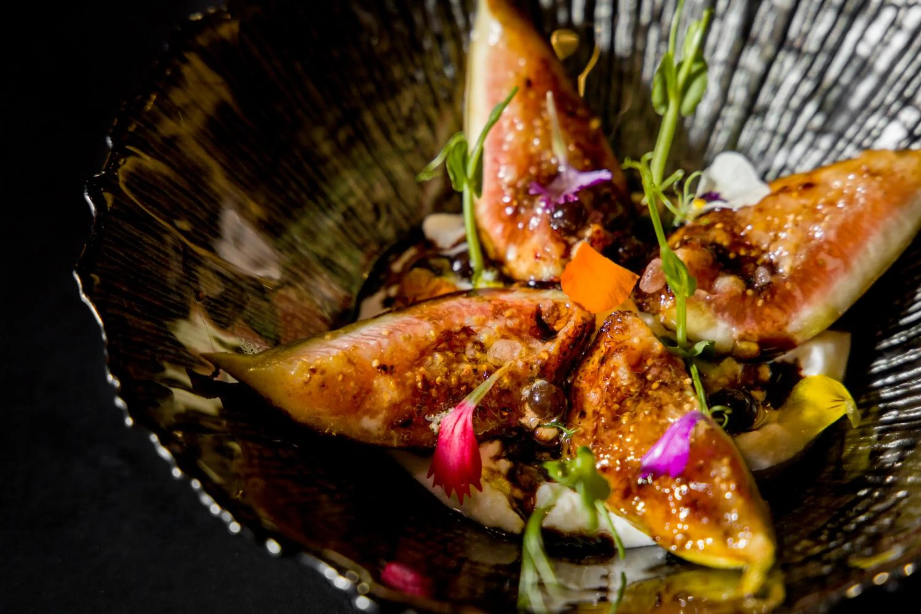 Restaurant/places to eat in The Reverie Saigon Residential Suites