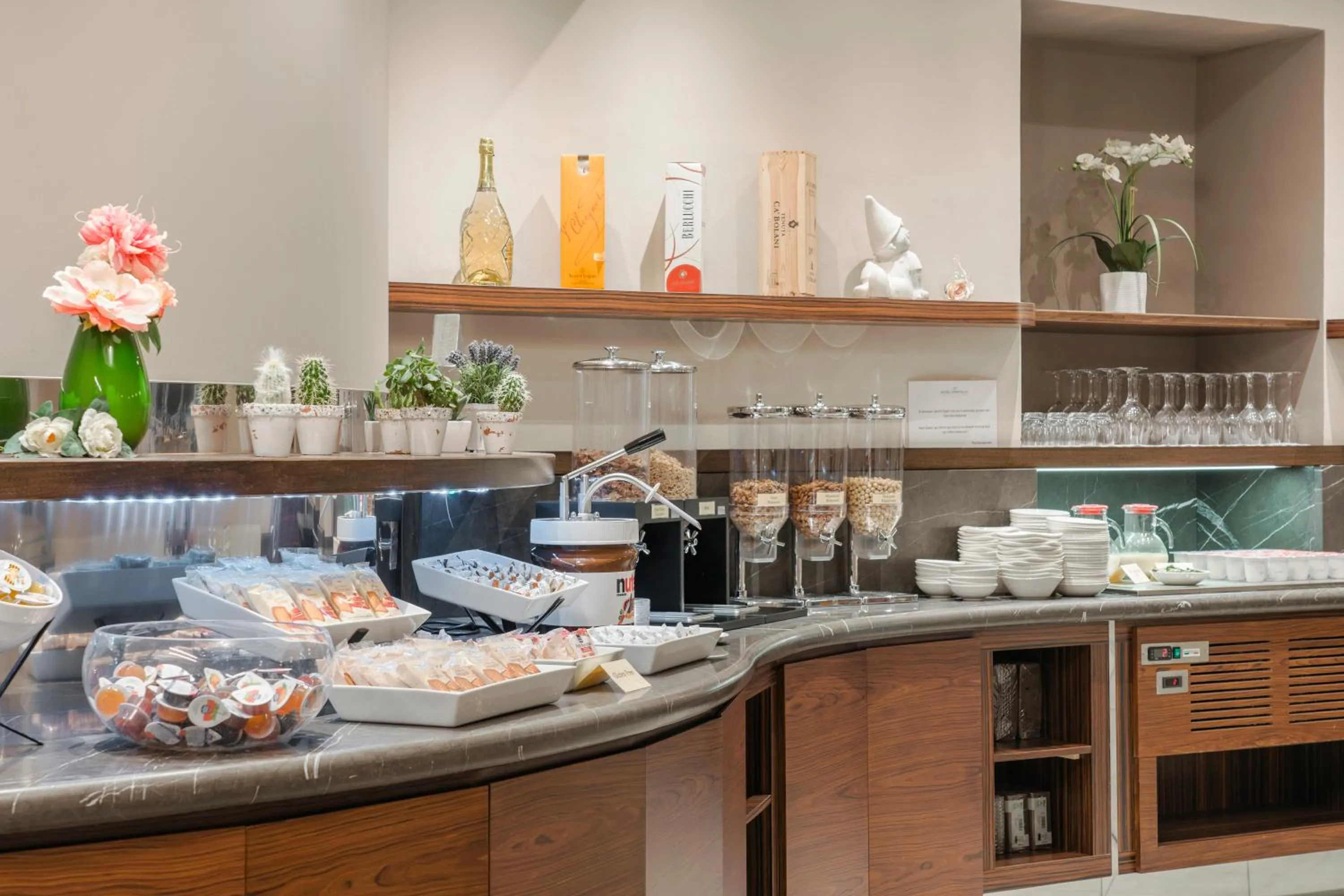 Food and drinks in Hotel Garnì Cristallo