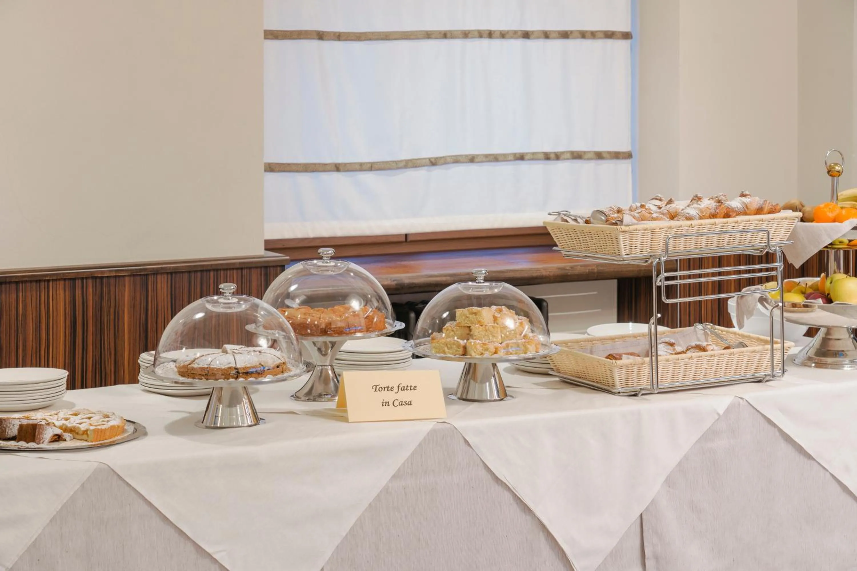 Food and drinks in Hotel Garnì Cristallo