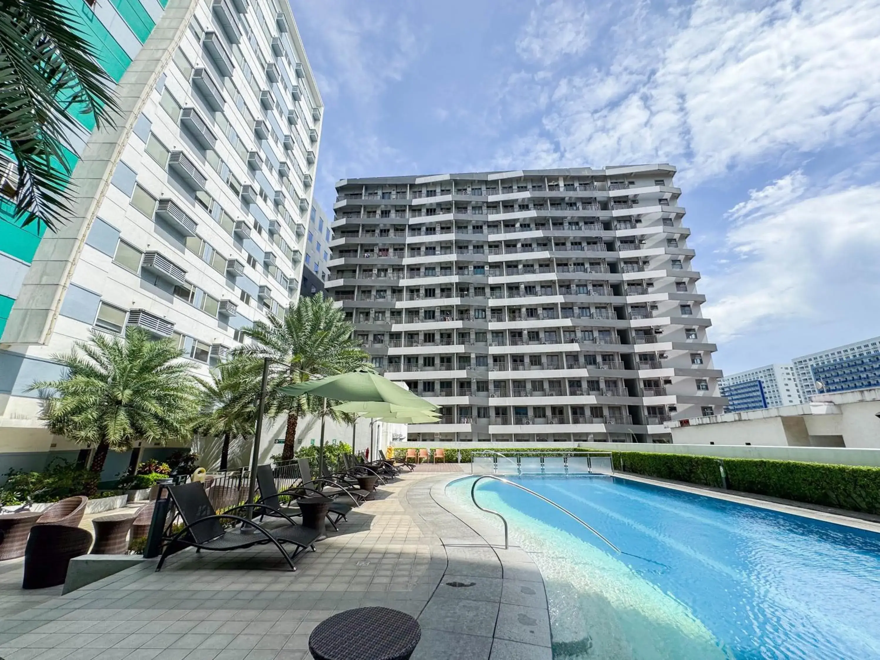 Swimming pool in Hotel101 - Manila Swimming pool in Hotel101 - Manila