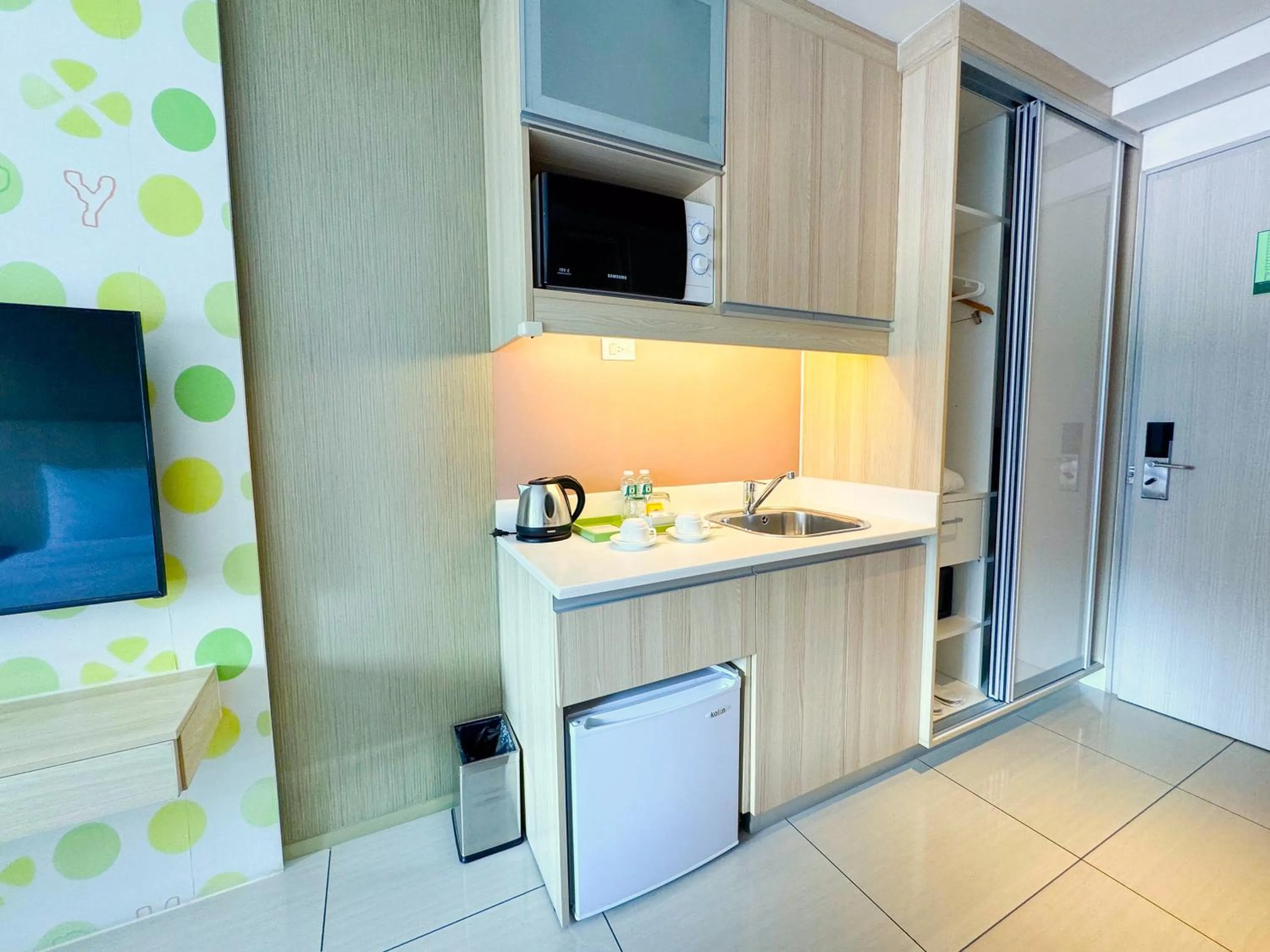 Coffee/tea facilities in Hotel101 - Manila