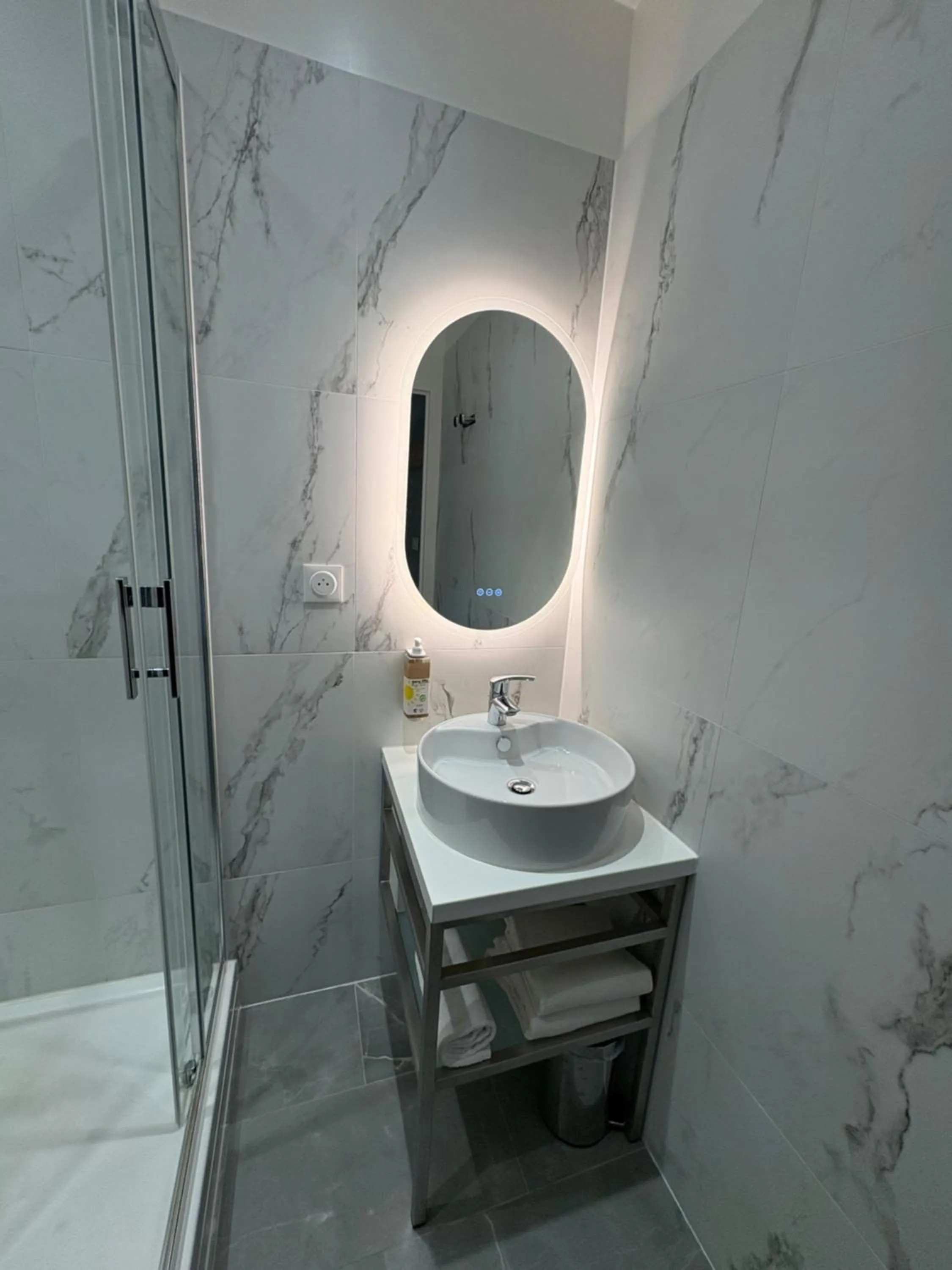 Bathroom in greet hotel Lille Gare Flandres - Groupe Accor