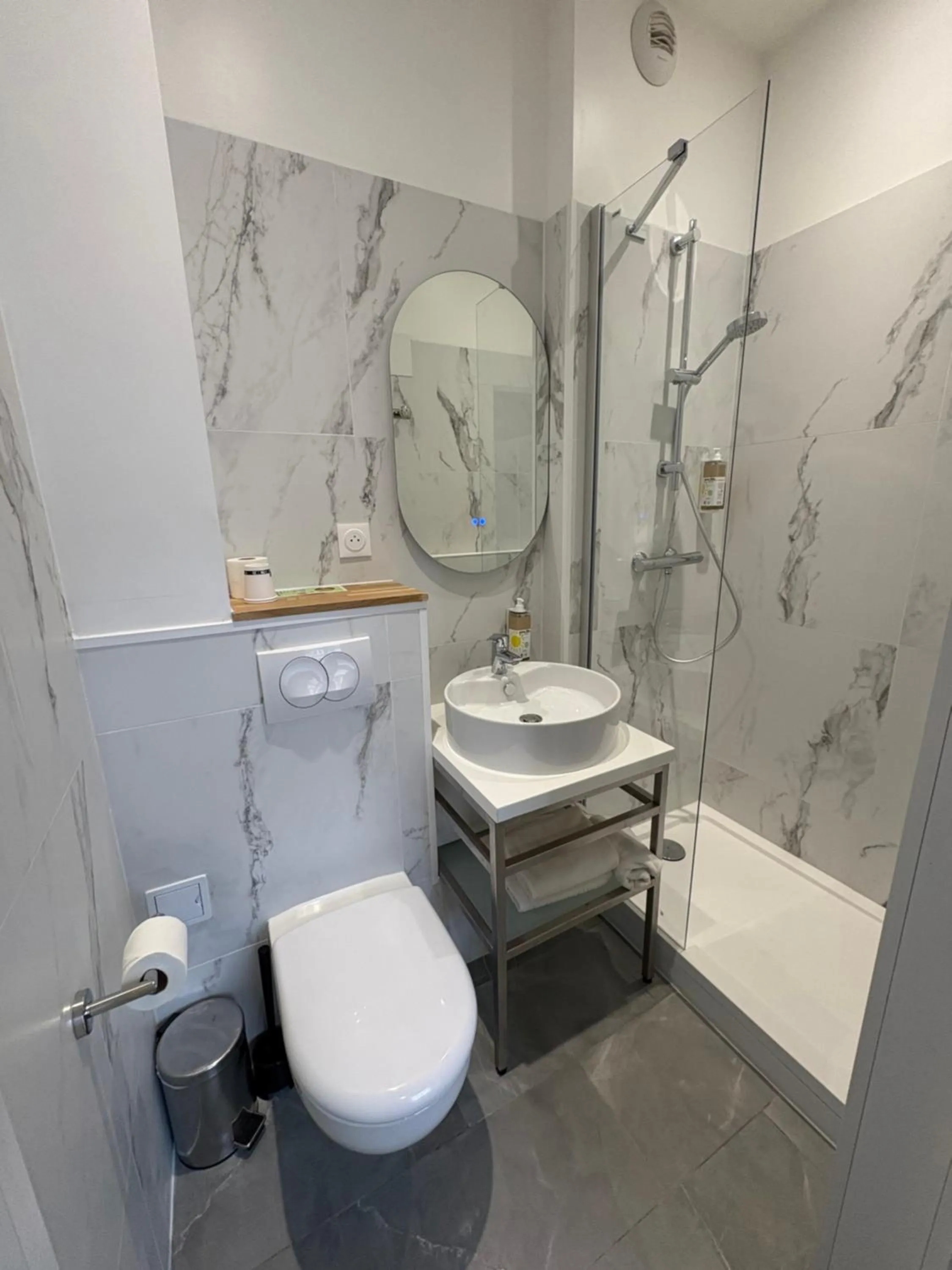 Shower in greet hotel Lille Gare Flandres - Groupe Accor