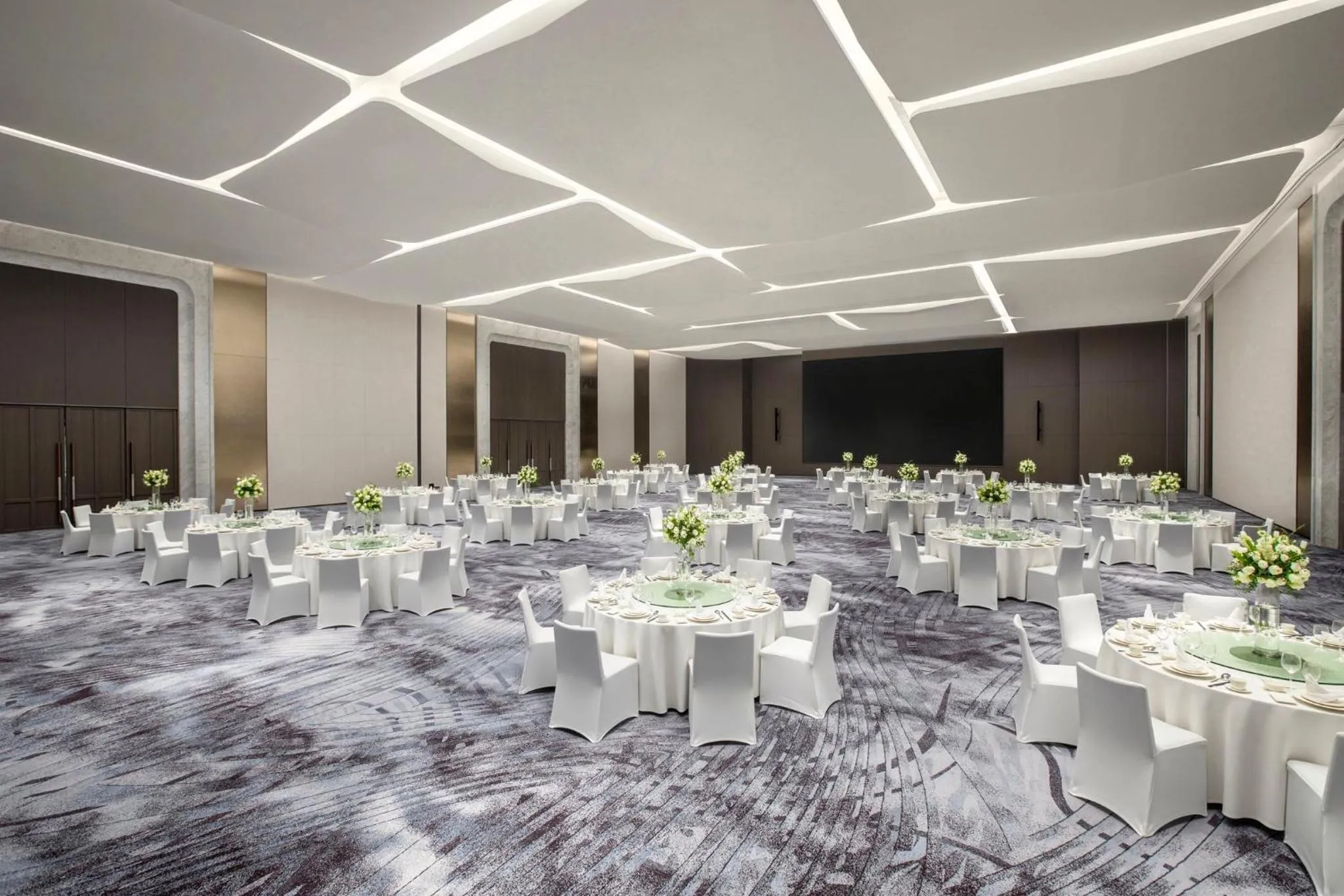 Meeting/conference room in Crowne Plaza Linyi Olympic Sports Centre by IHG