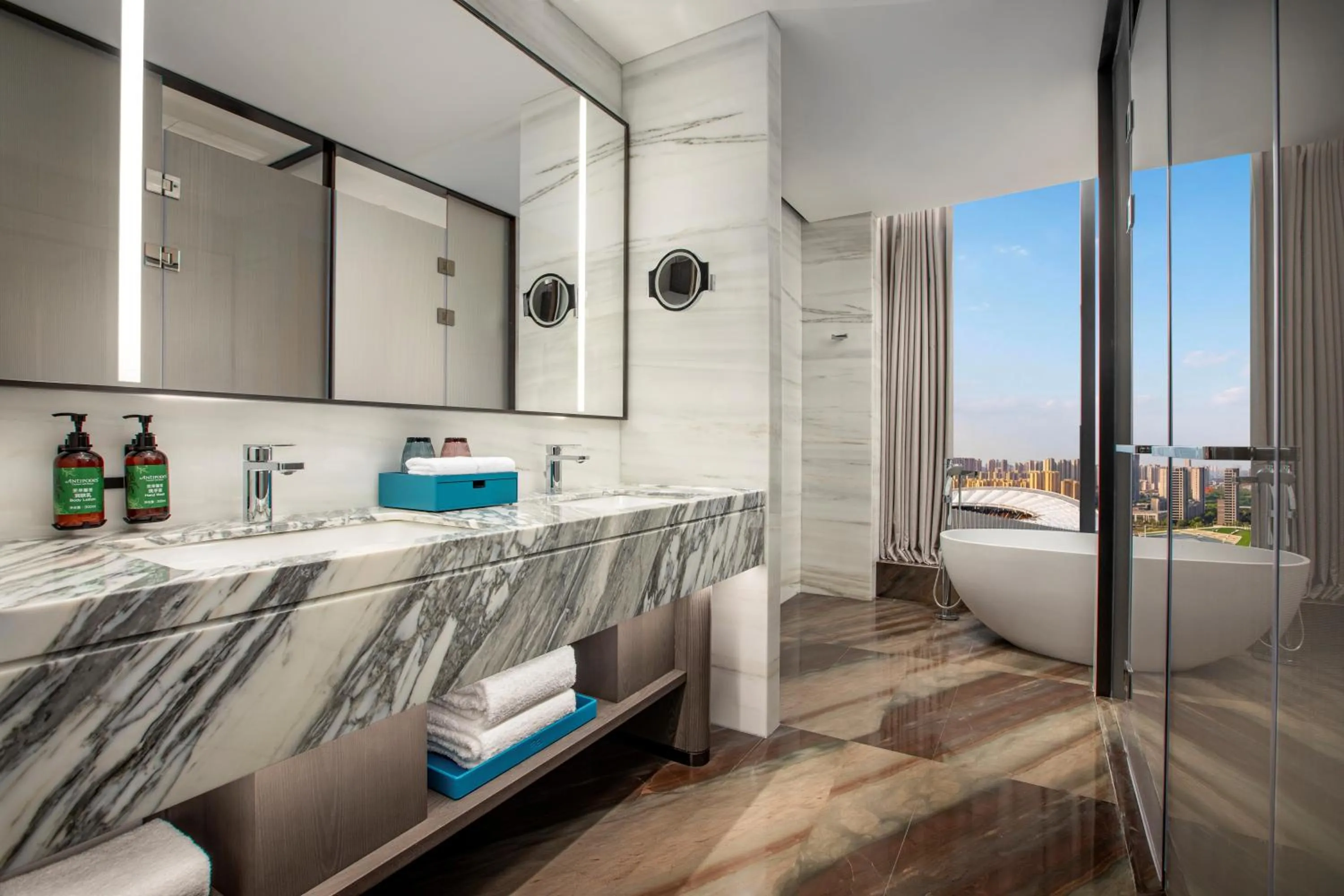 Crowne Plaza Linyi Olympic Sports Centre by IHG