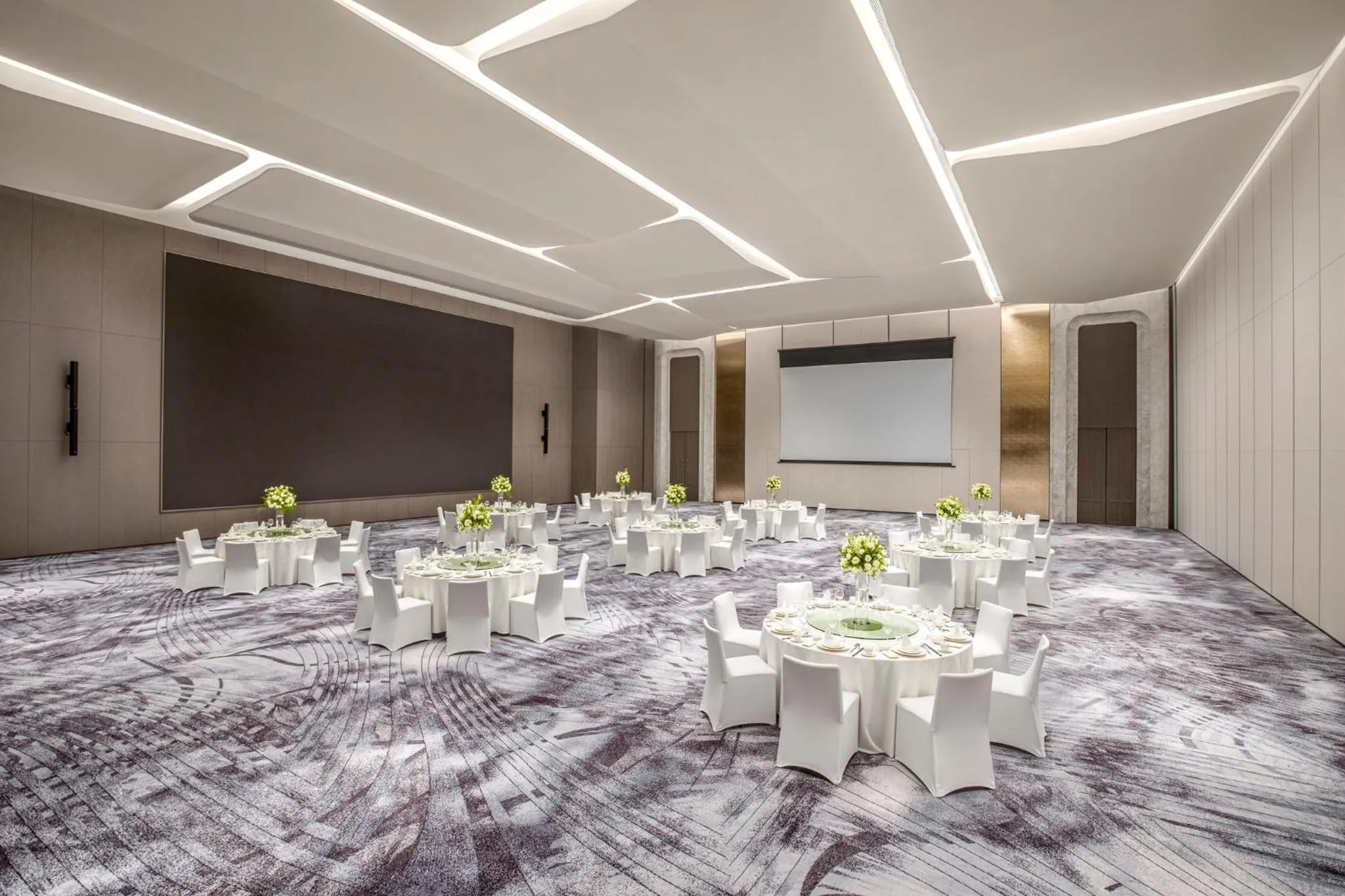 Banquet/Function facilities in Crowne Plaza Linyi Olympic Sports Centre by IHG