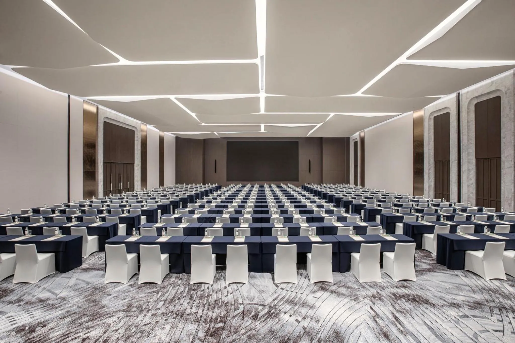 Banquet/Function facilities in Crowne Plaza Linyi Olympic Sports Centre by IHG