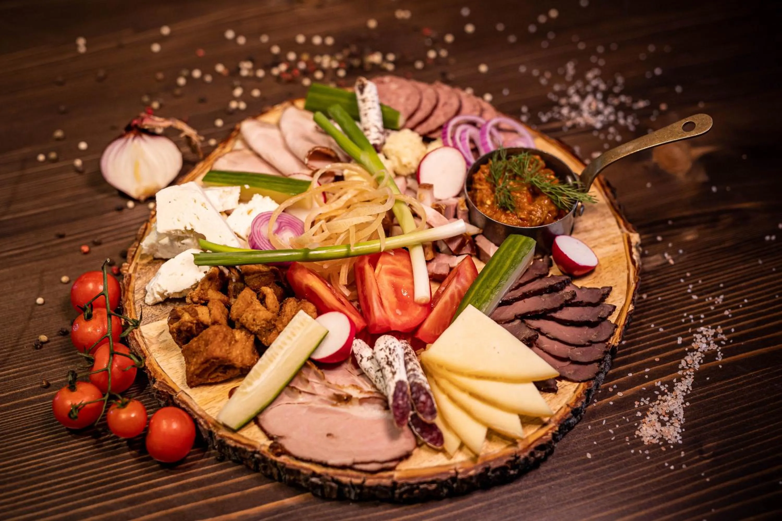 Food in Gradina Snagov
