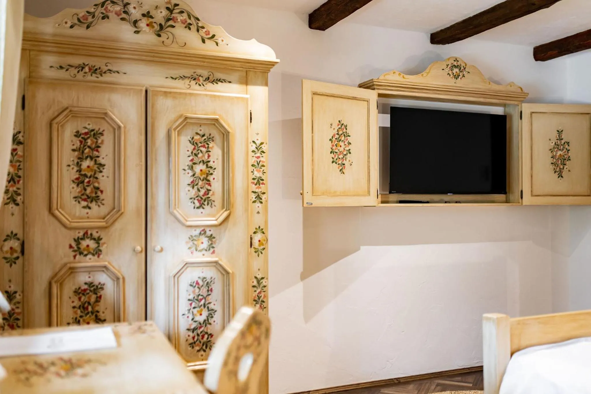 Photo of the whole room in Gradina Snagov