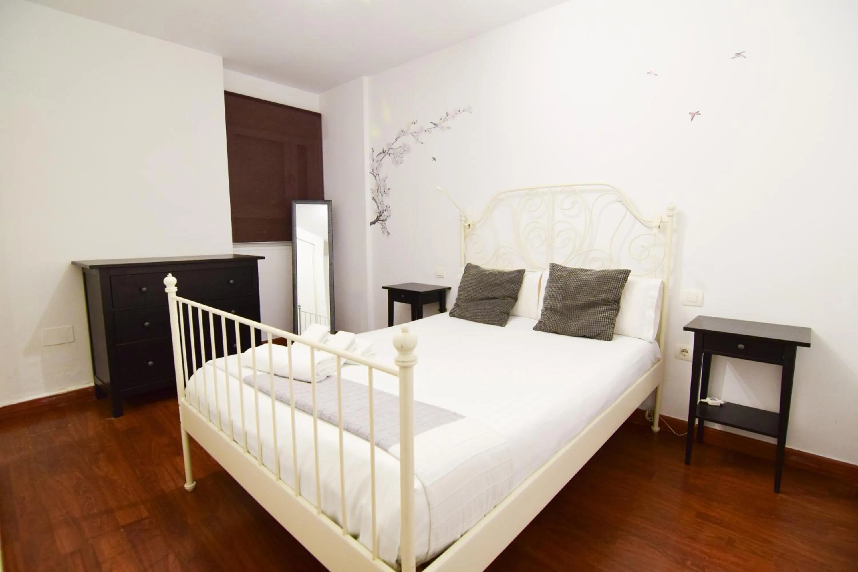 Letmalaga Economy Bishop Orchard