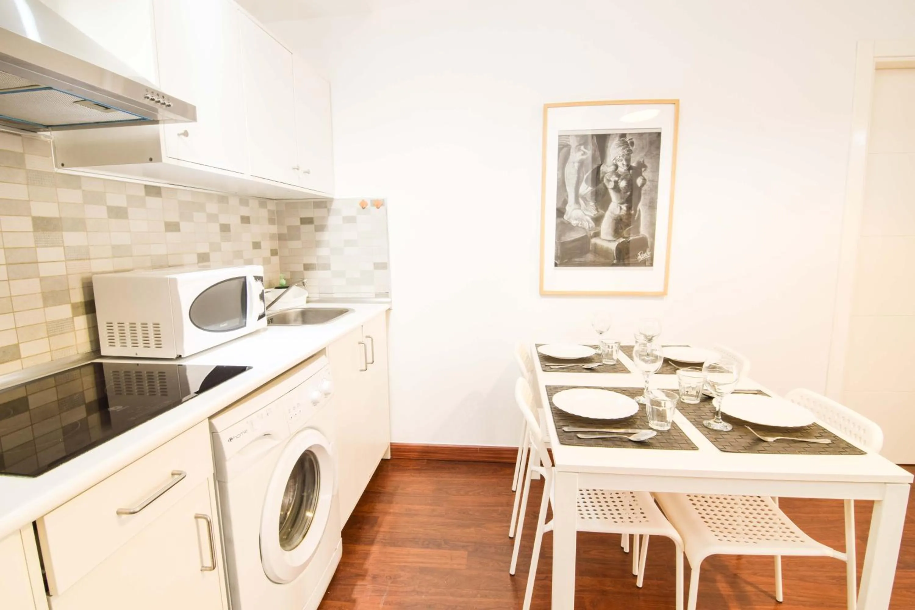 Dining area in Letmalaga Economy Bishop Orchard