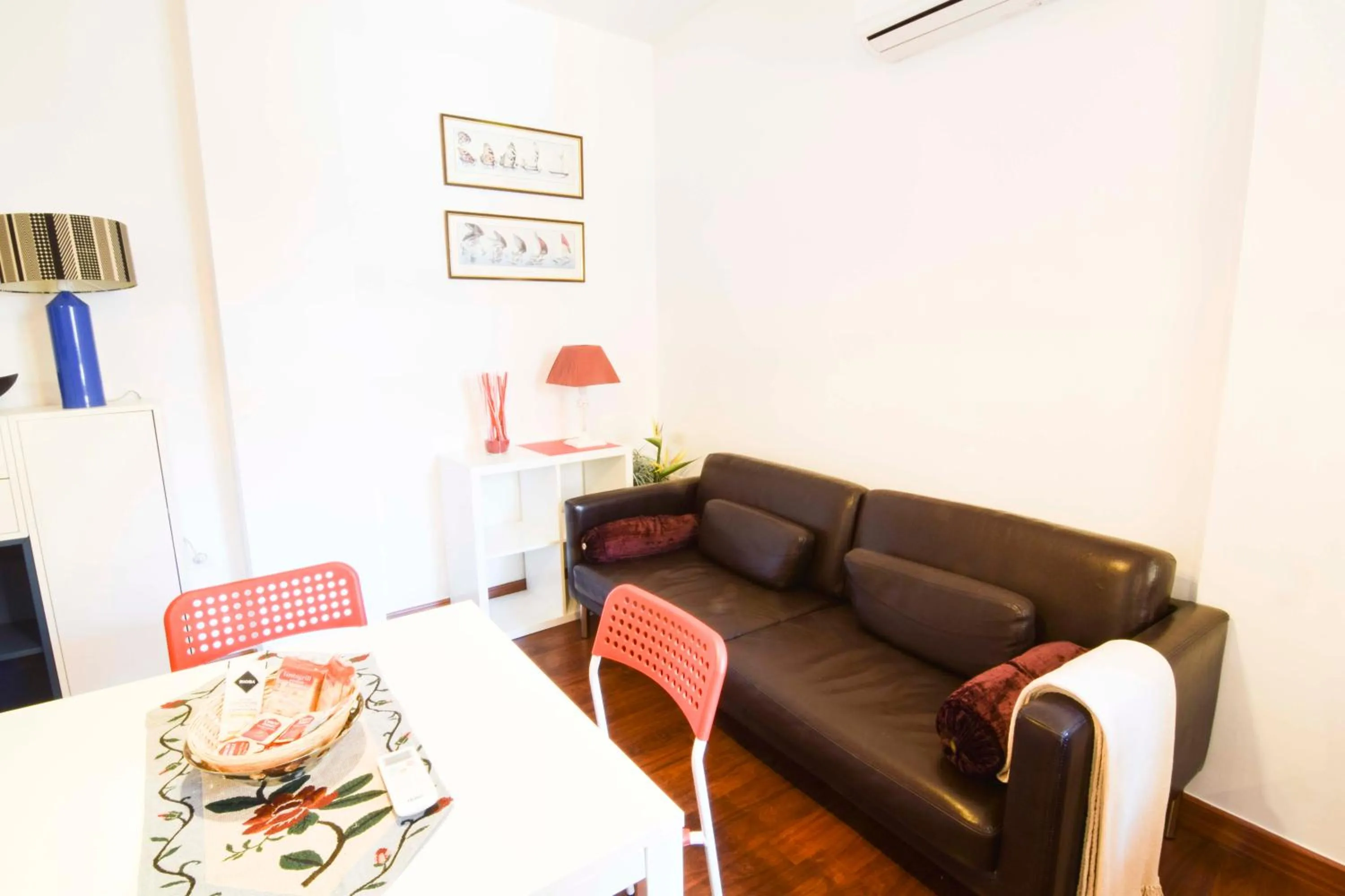 Living room in Letmalaga Economy Bishop Orchard