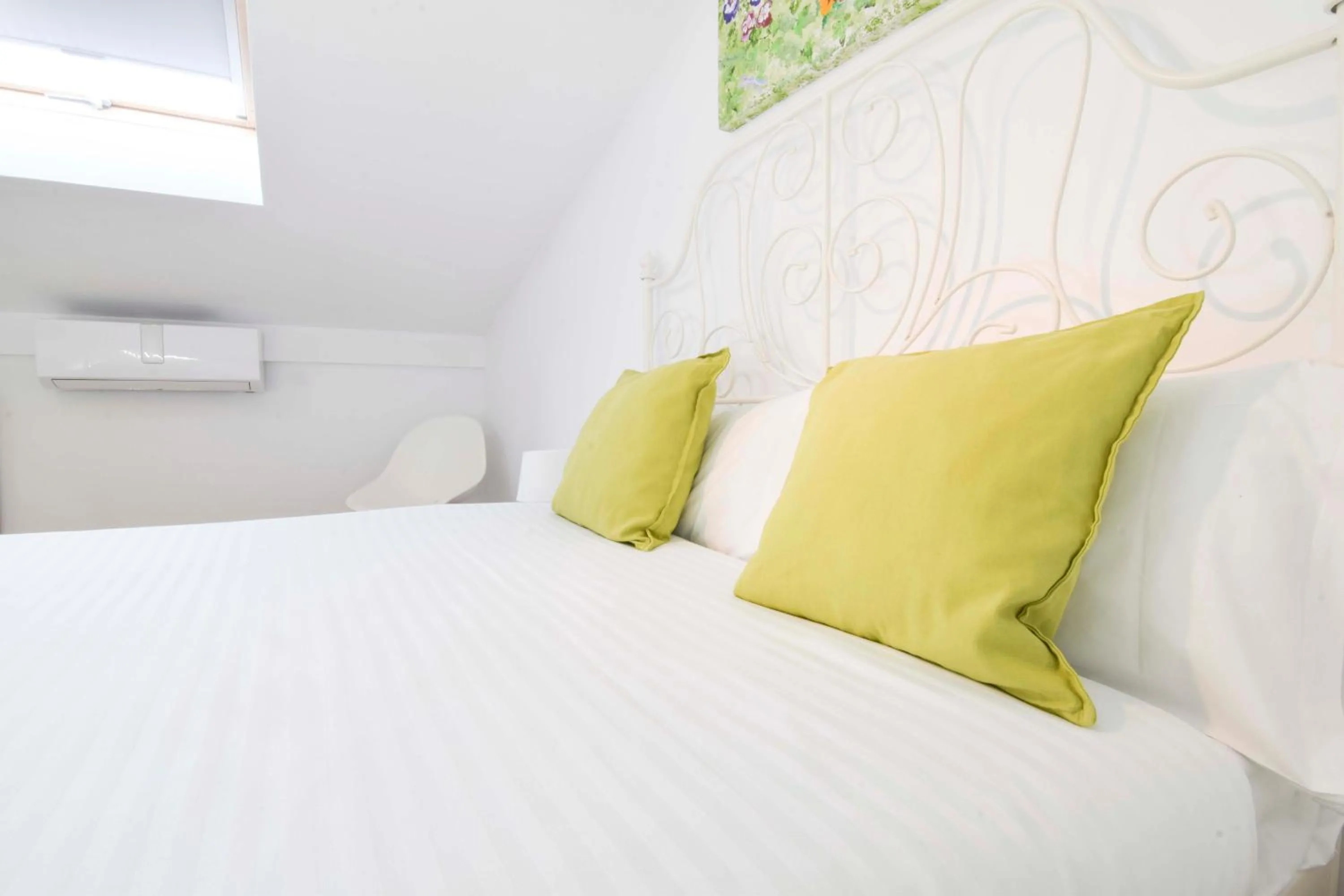 Bedroom in Letmalaga Economy Bishop Orchard