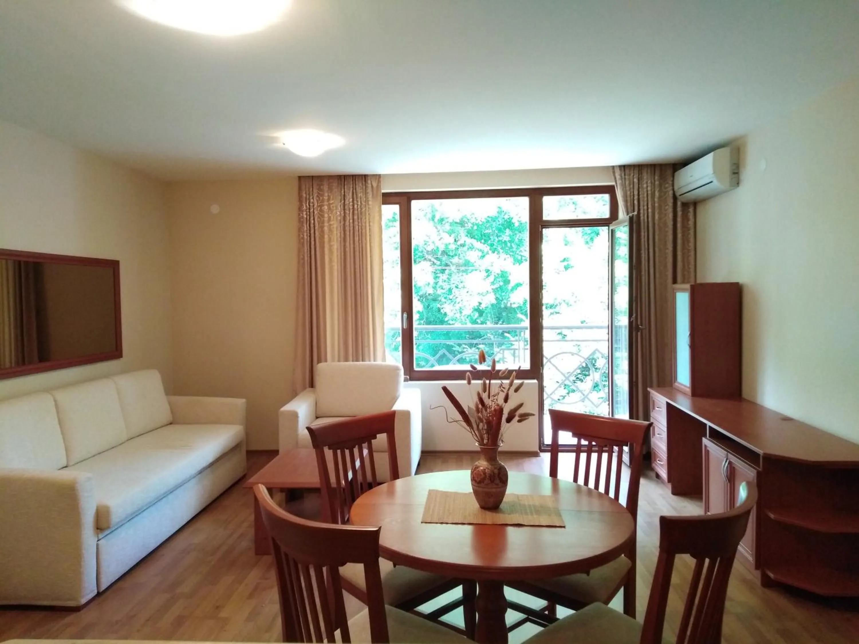 Living room in Sea View Rental Iglika Apartments