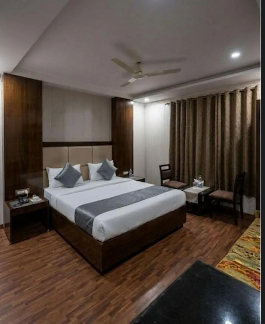 Bed in Hotel Radiance, Karol Bagh, New Delhi