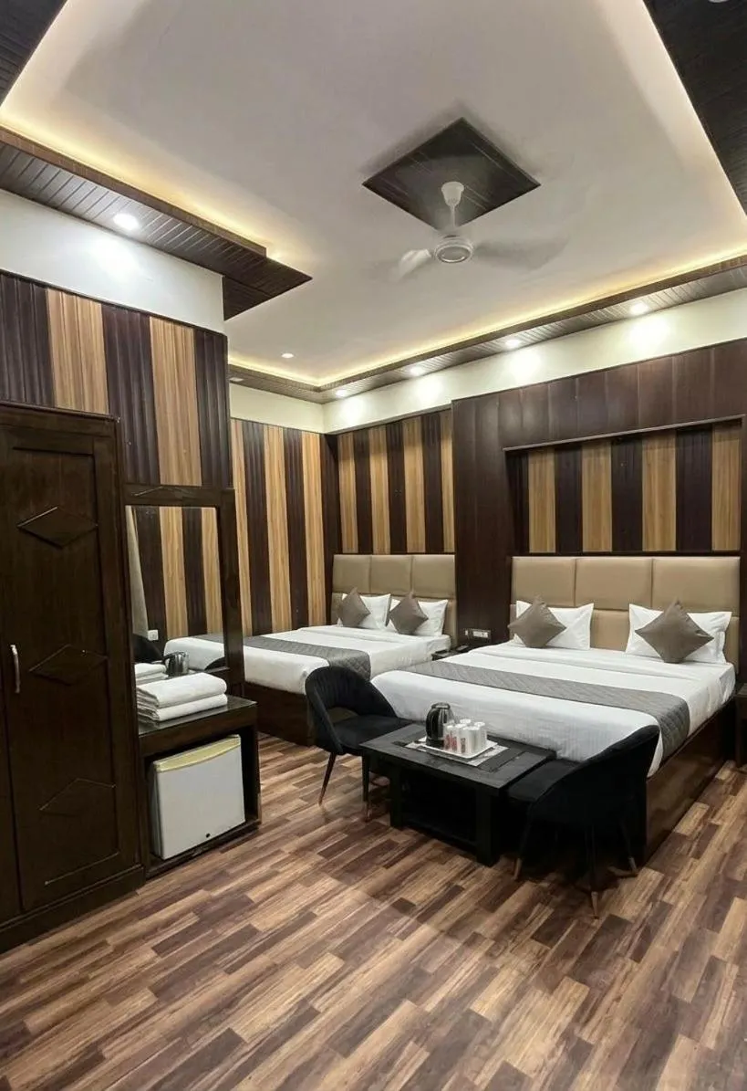 Bed in Hotel Radiance, Karol Bagh, New Delhi